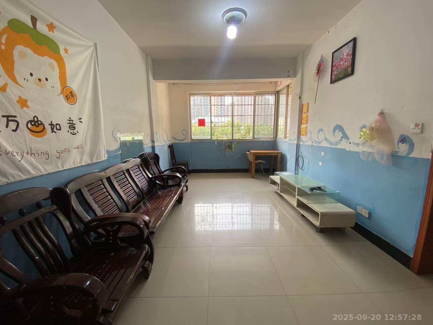 西龙苑安置小区(西垅苑小区) 2室1厅1卫 1400.0元/月 西龙苑安置小区(西垅苑小区) 2室1厅1卫 1400.0元/月室内图