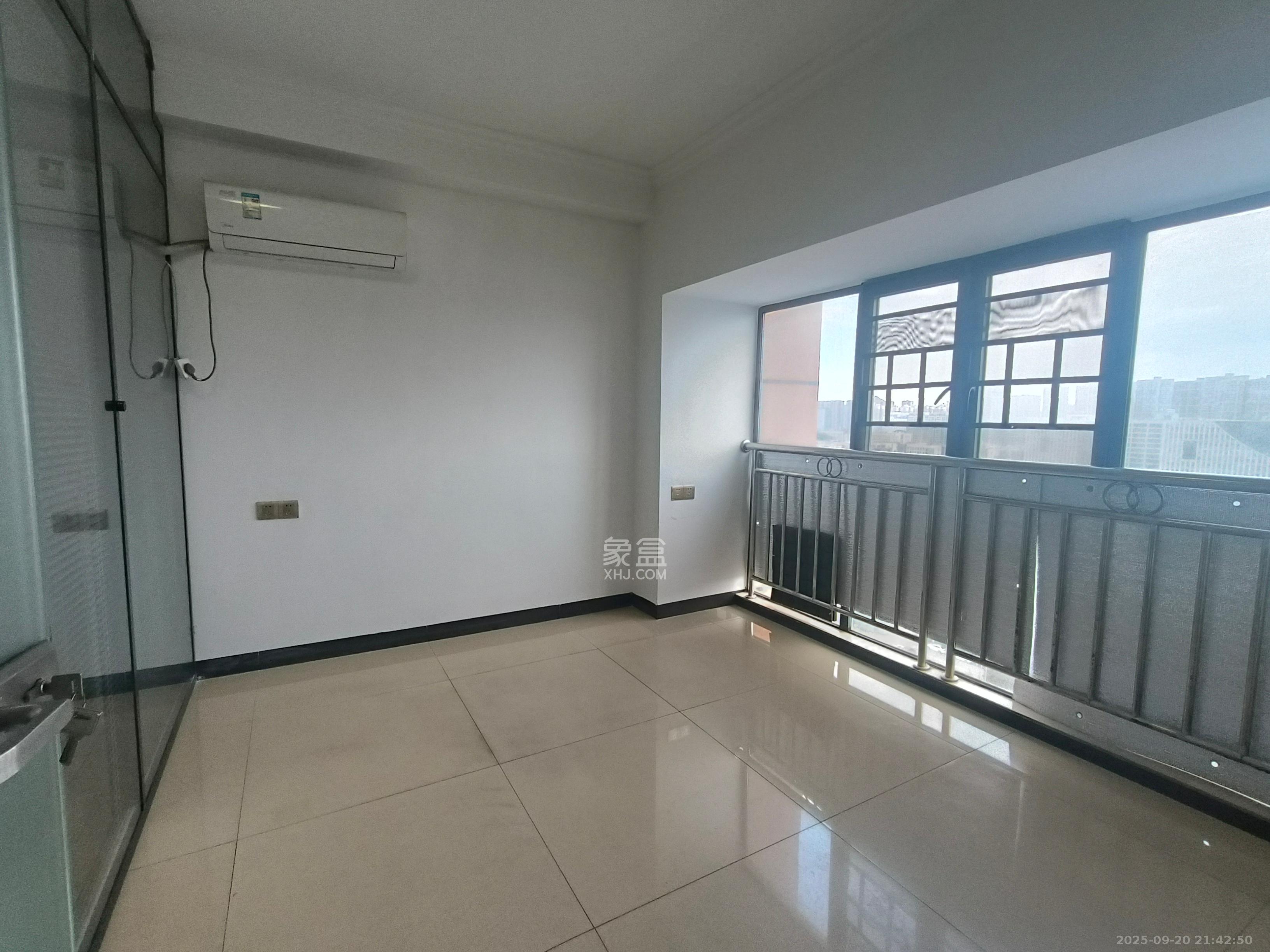 雅阁国际 1室1厅1卫 3800.0元/月 雅阁国际 1室1厅1卫 3800.0元/月室内图