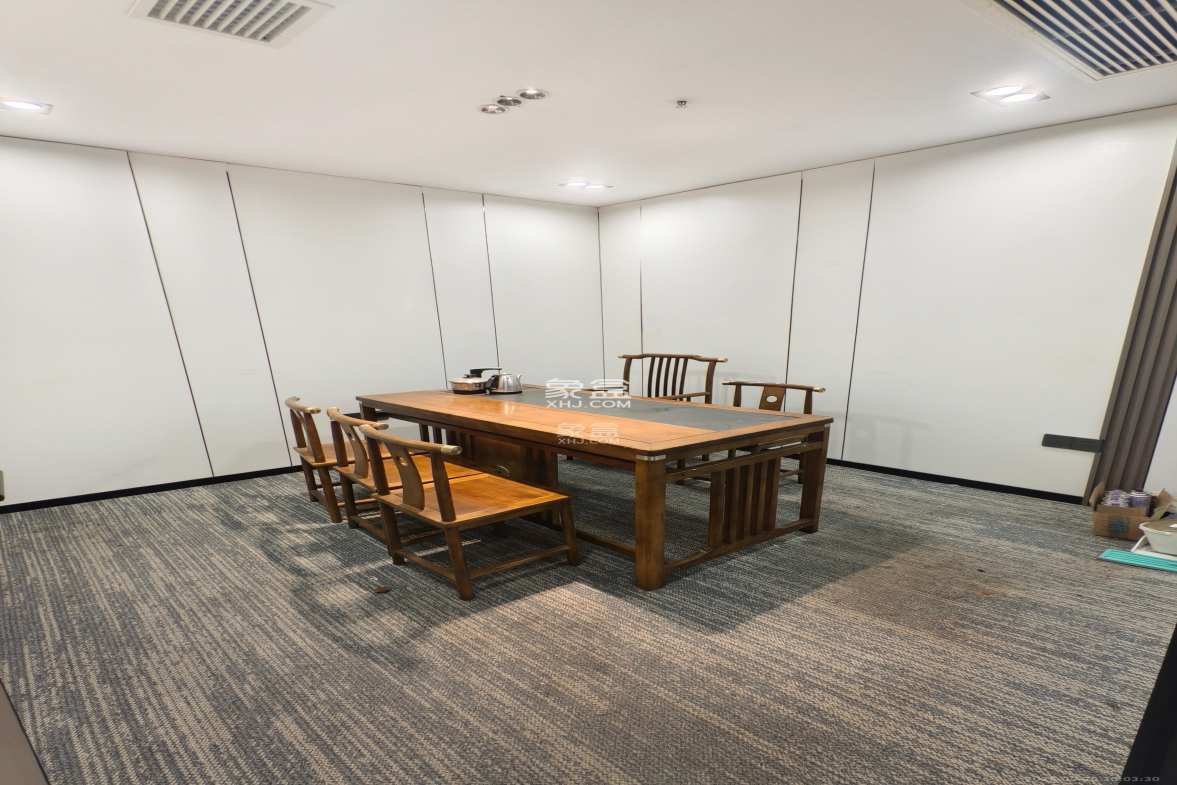 御溪国际 1室1厅1卫 8800.0元/月 御溪国际 1室1厅1卫 8800.0元/月室内图