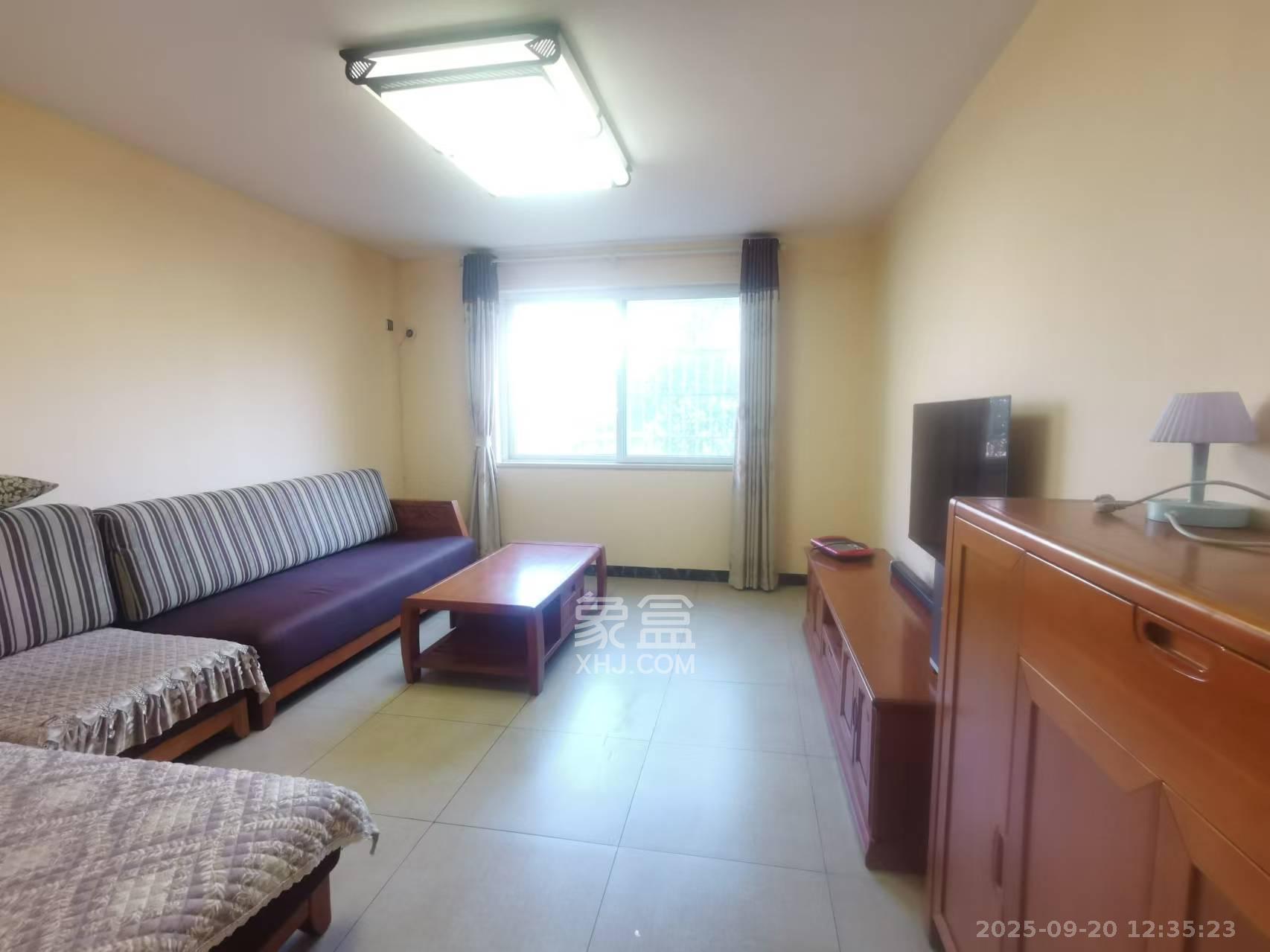 枫林美景 2室2厅1卫 1700.0元/月 枫林美景 2室2厅1卫 1700.0元/月室内图