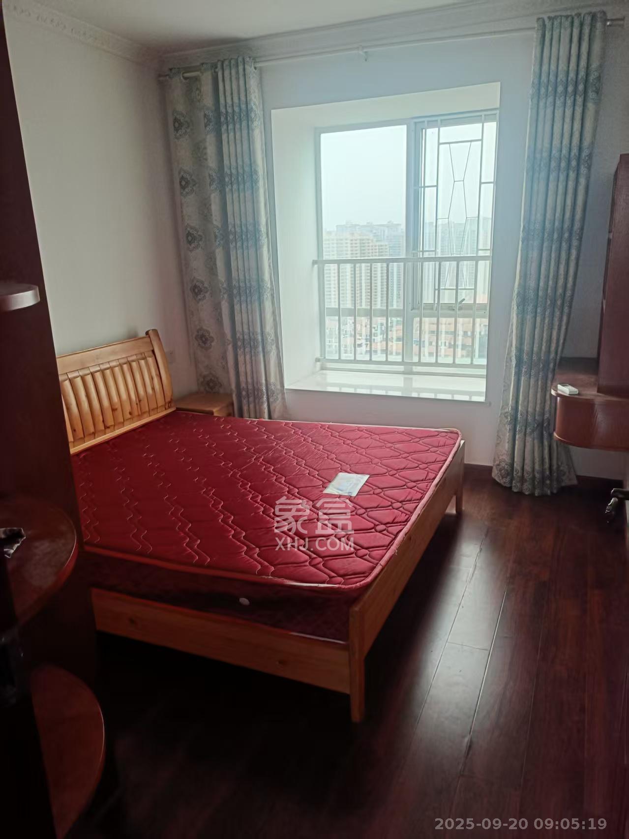 恒广国际景园一二区 3室2厅1卫 2400.0元/月 恒广国际景园一二区 3室2厅1卫 2400.0元/月室内图