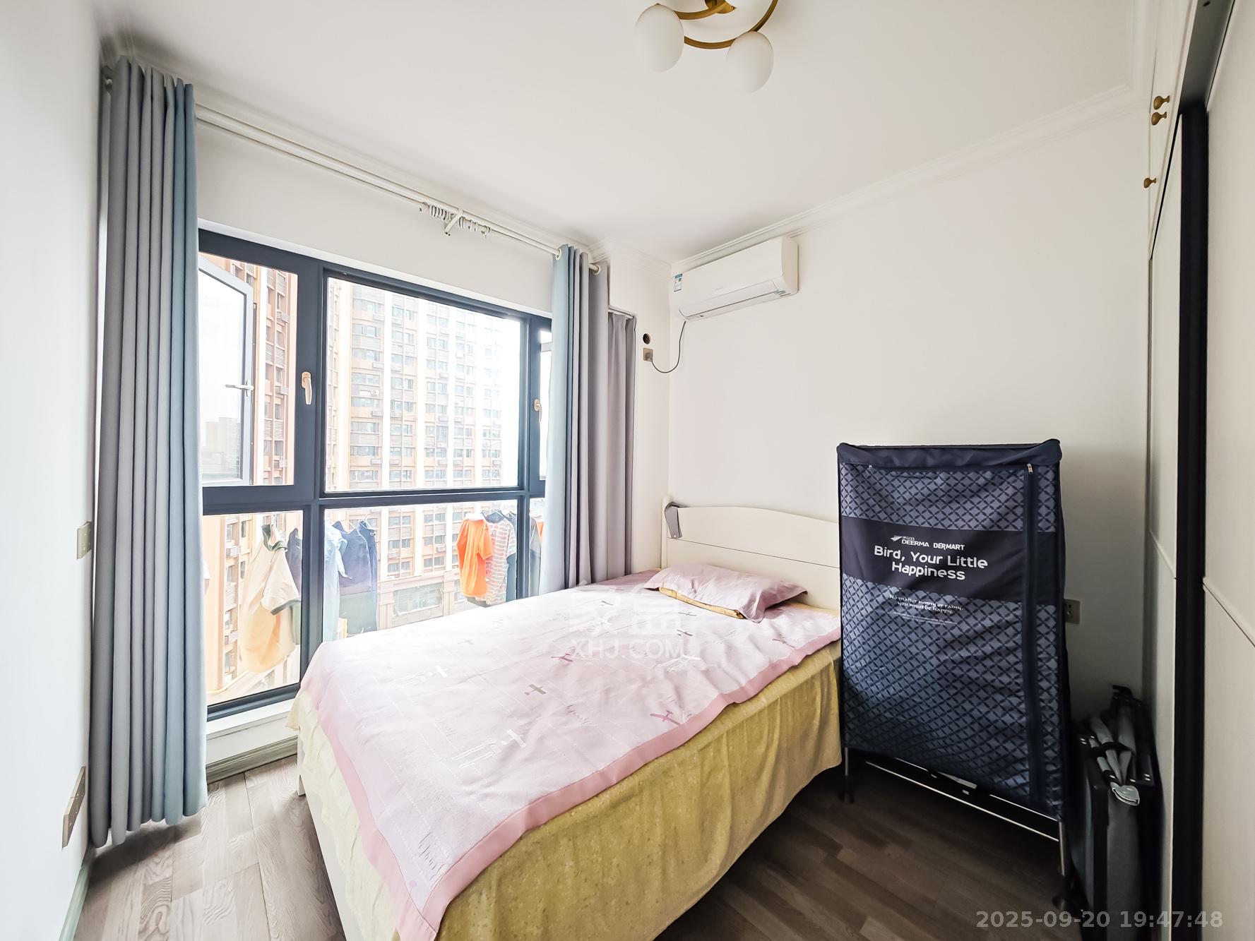 福晟钱隆国际（晟冉景苑）  3室2厅1卫    89.8万卧室