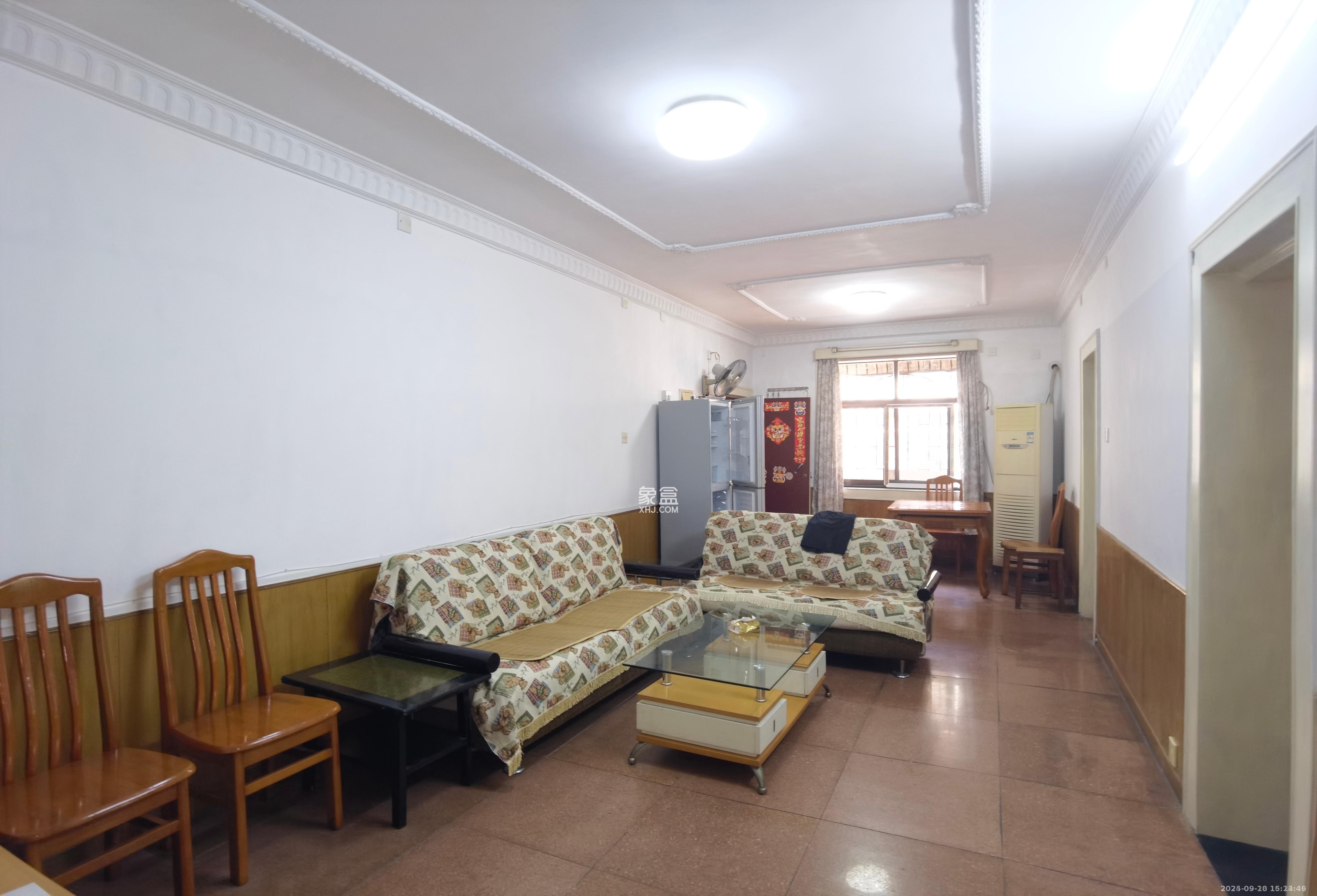 民主东街散盘 3室2厅2卫 2500.0元/月 民主东街散盘 3室2厅2卫 2500.0元/月室内图