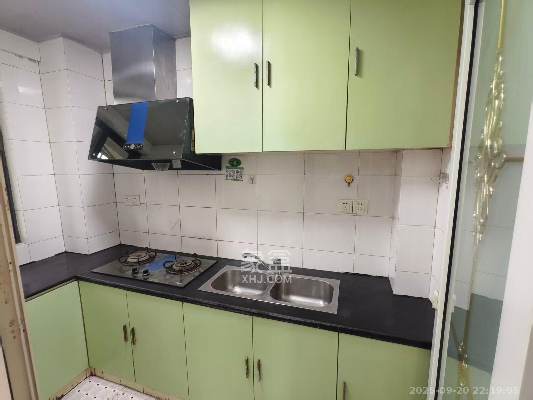 嘉顿新天地 2室1厅1卫 2500.0元/月 嘉顿新天地 2室1厅1卫 2500.0元/月室内图