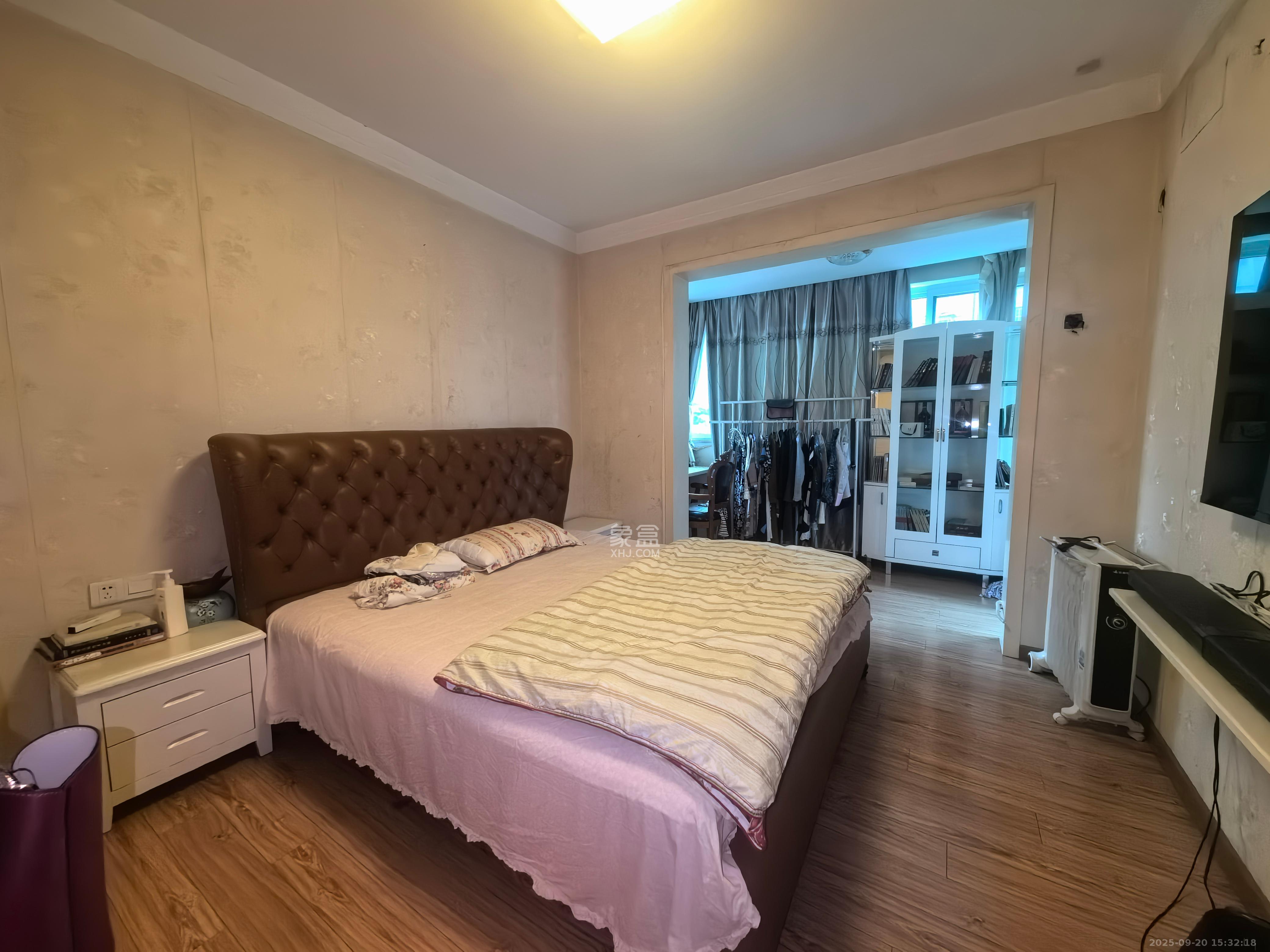 名都花园  2室2厅1卫    2600.0元/月室内图