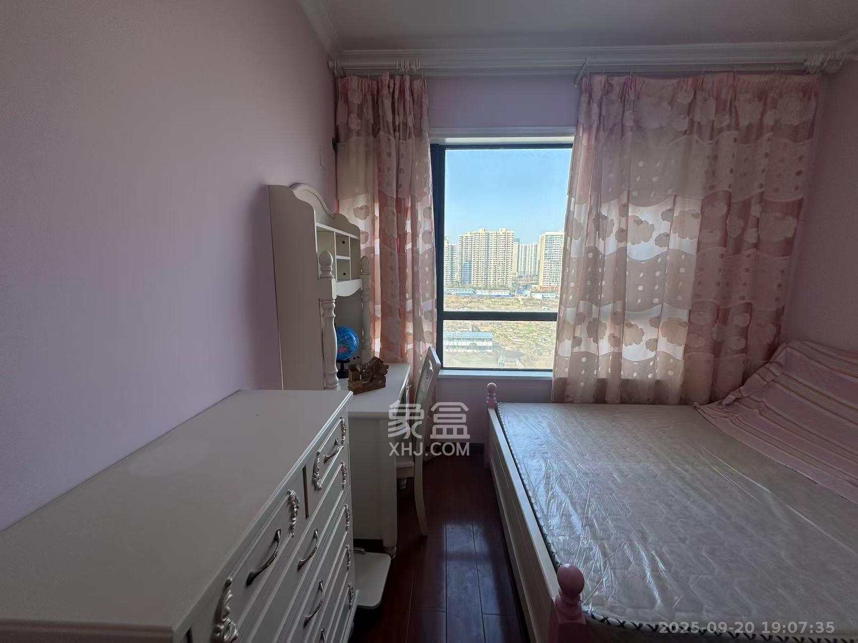 绿地之窗 3室2厅2卫 2500.0元/月 绿地之窗 3室2厅2卫 2500.0元/月室内图