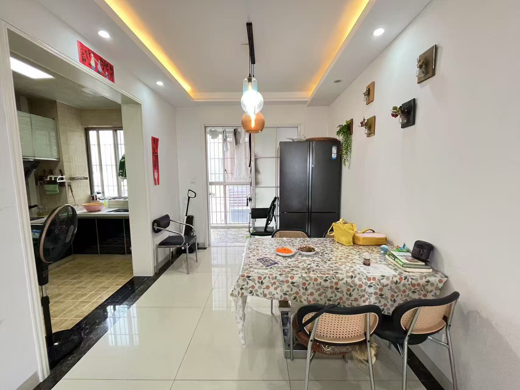 山河锦园 3室2厅2卫 63.8万 山河锦园 3室2厅2卫 63.8万室内图