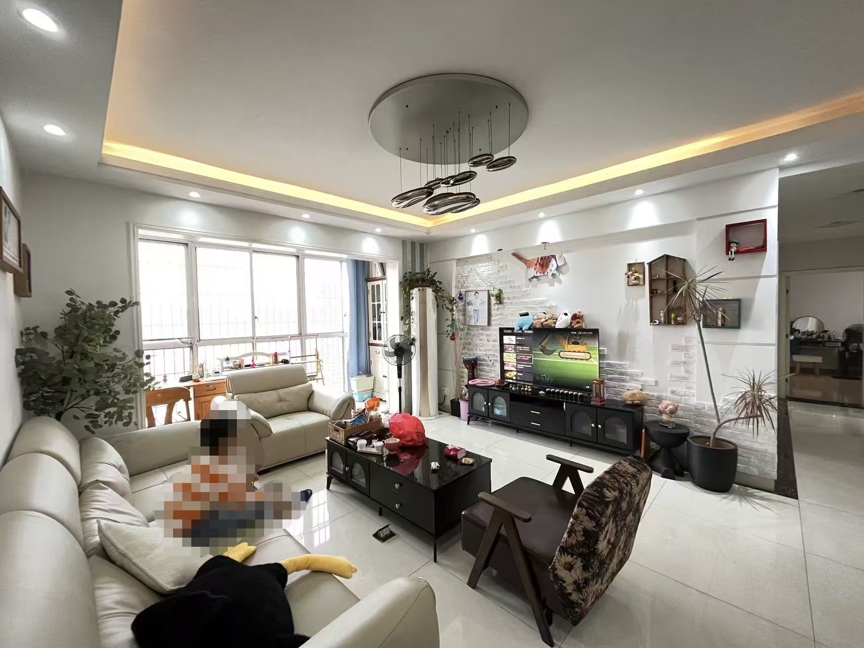 山河锦园 3室2厅2卫 63.8万 山河锦园 3室2厅2卫 63.8万室内图