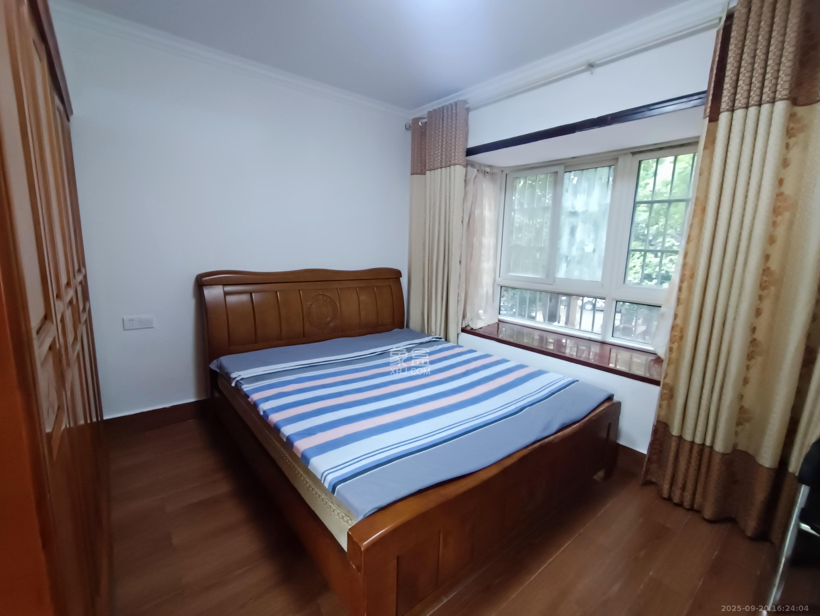 银太家园  2室1厅1卫    2000.0元/月室内图