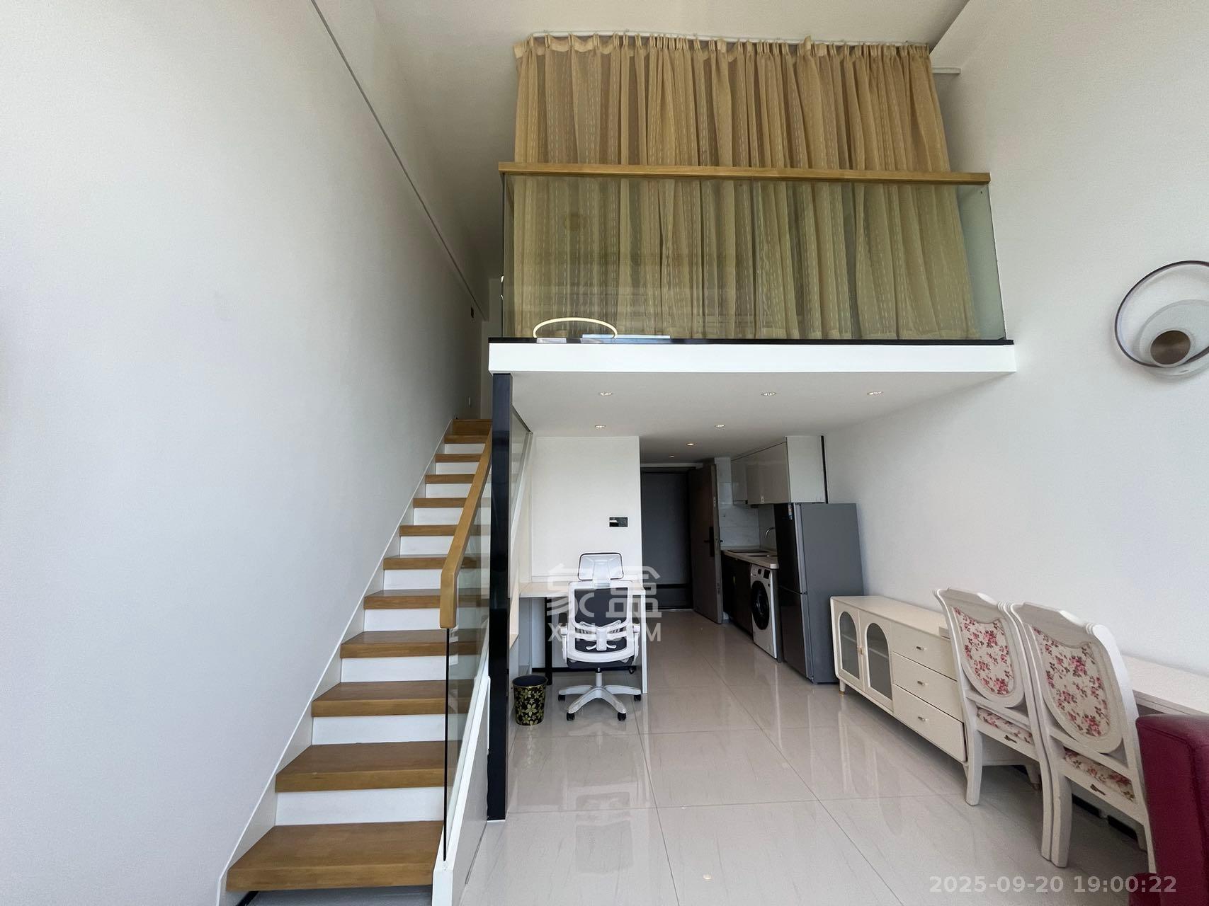 藏珑湖上公馆  1室1厅1卫    2600.0元/月室内图