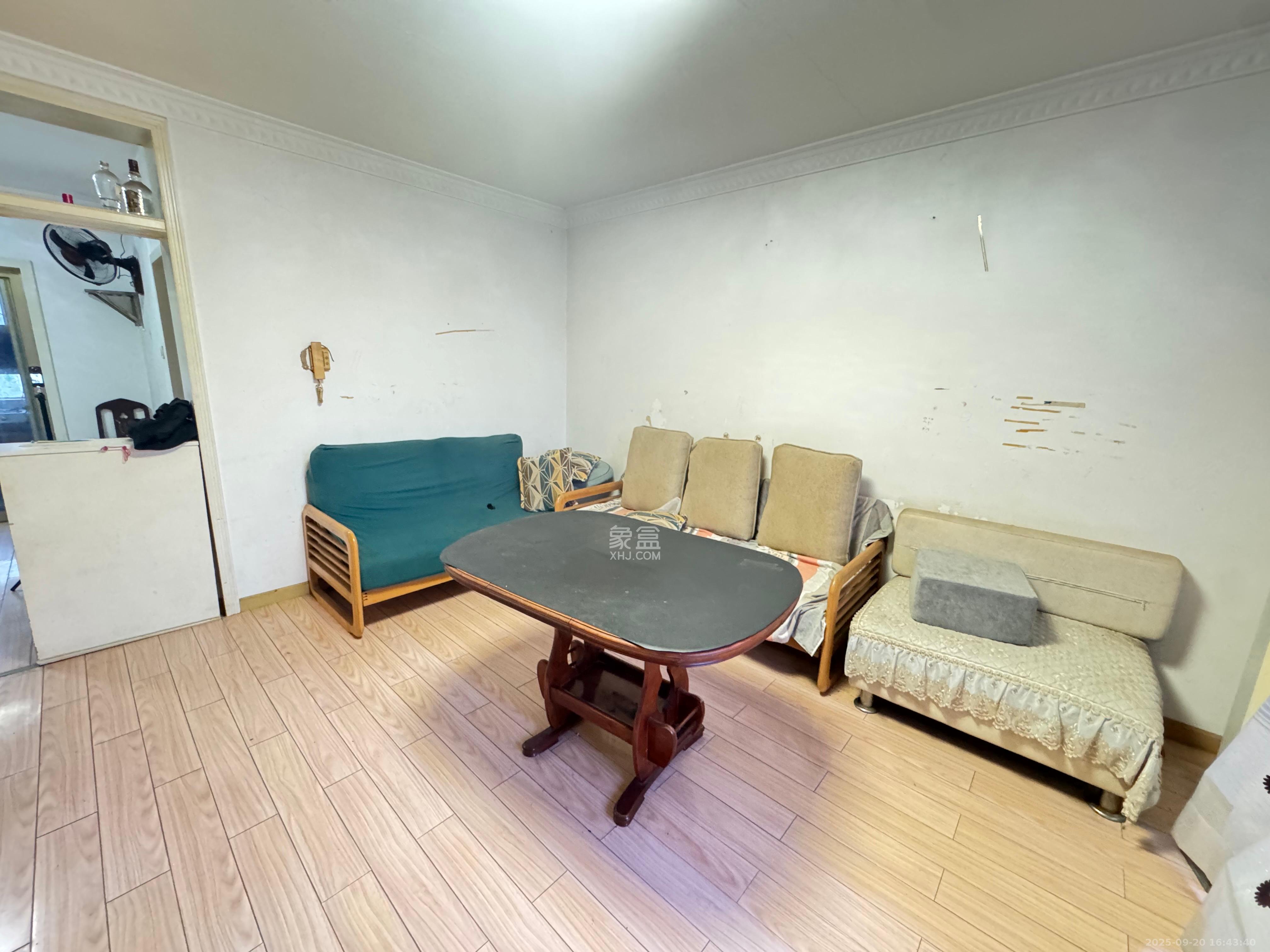 桔洲新苑（观沙岭）  3室2厅2卫    1600.0元/月室内图