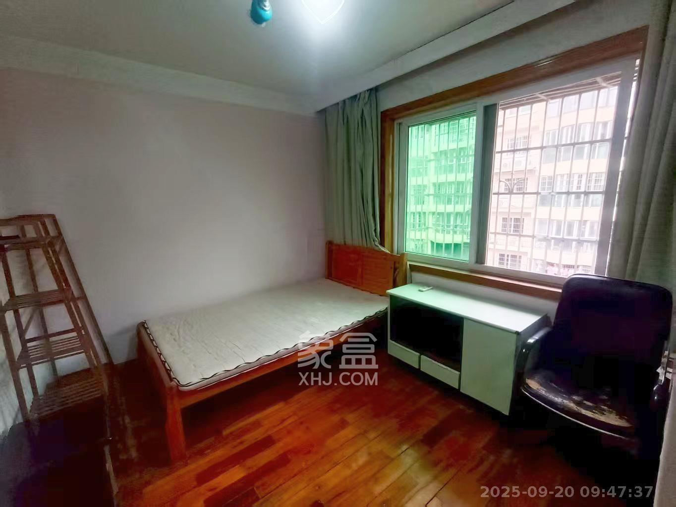 恩瑞麓山名园(龙王港小区) 2室2厅1卫 1850.0元/月 恩瑞麓山名园(龙王港小区) 2室2厅1卫 1850.0元/月室内图