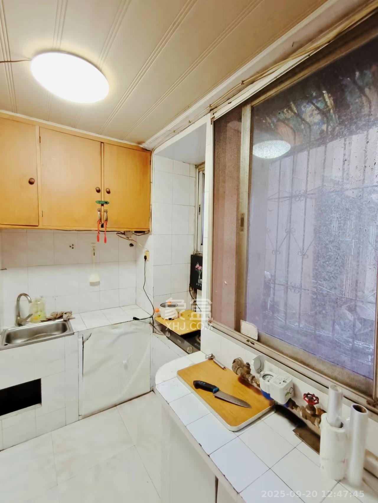 工农街散盘 2室1厅1卫 1600.0元/月 工农街散盘 2室1厅1卫 1600.0元/月室内图