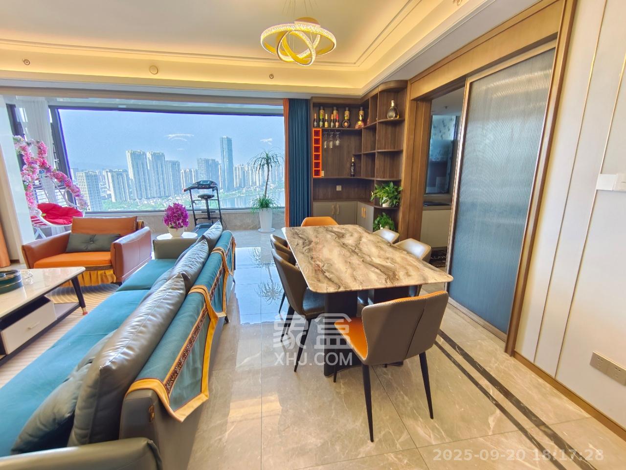 梅溪湖金茂湾 4室2厅2卫 13000.0元/月 梅溪湖金茂湾 4室2厅2卫 13000.0元/月室内图