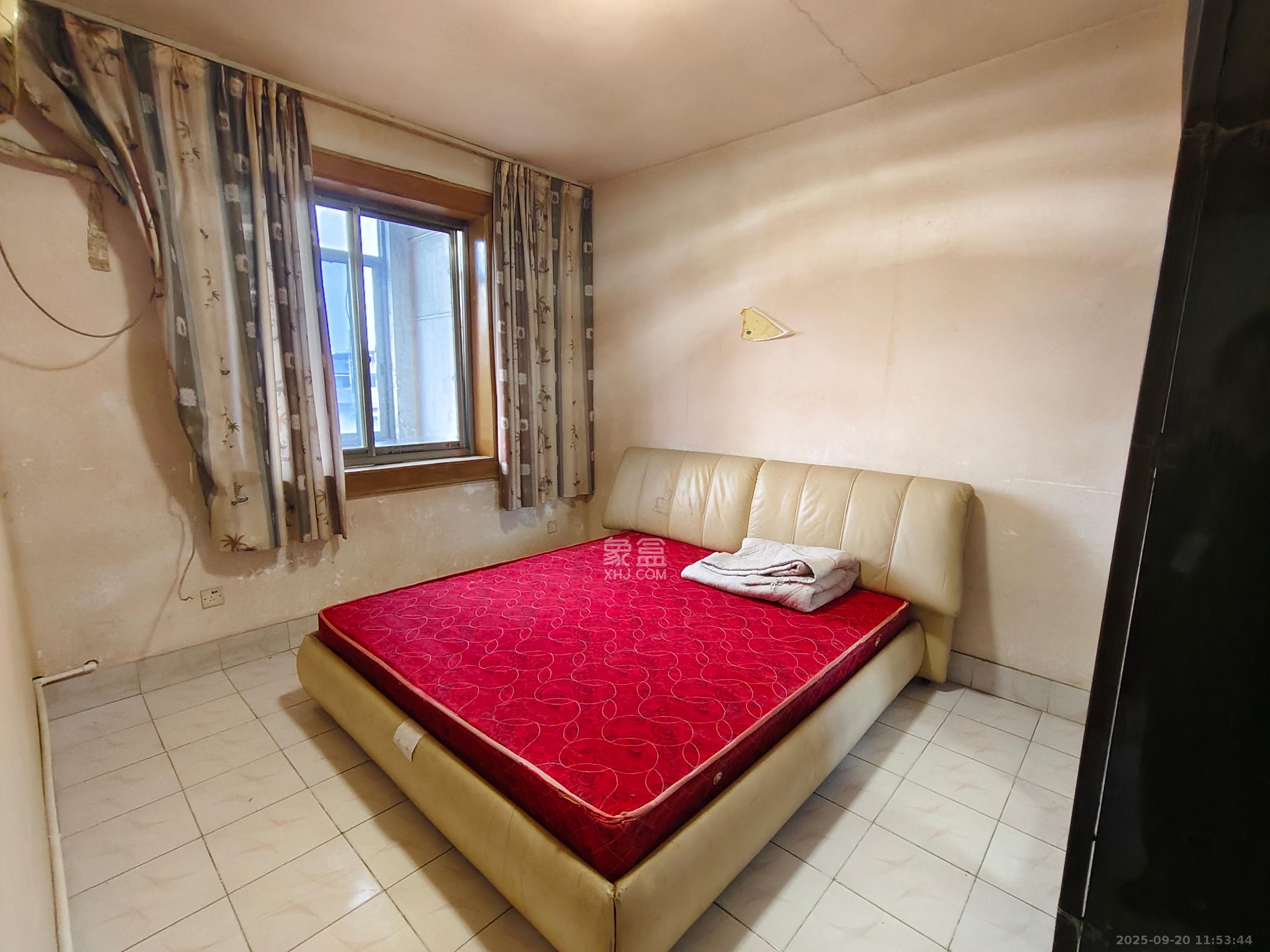 向东园社区(国税局宿舍) 2室1厅1卫 1200.0元/月 向东园社区(国税局宿舍) 2室1厅1卫 1200.0元/月室内图