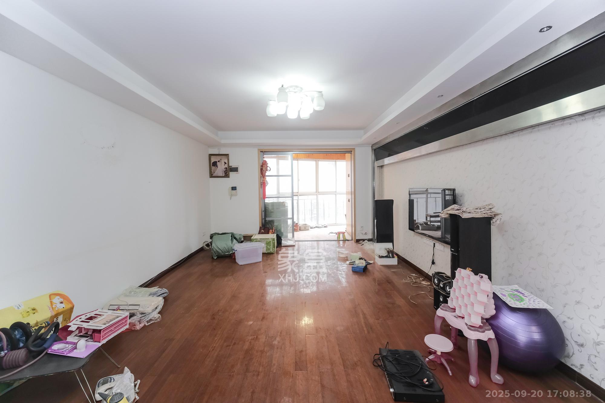 红树湾 3室2厅2卫 79.8万 红树湾 3室2厅2卫 79.8万客厅