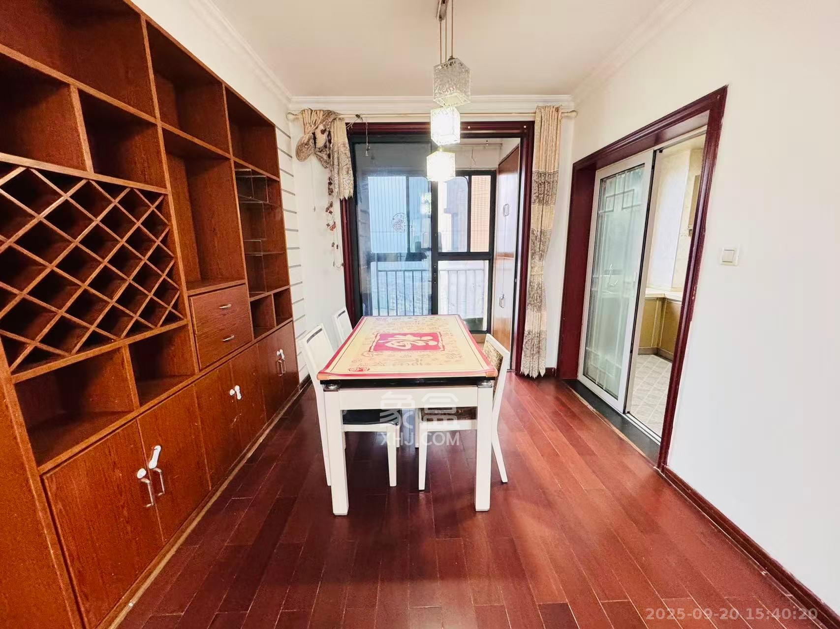 保利麓谷林语B区  3室2厅2卫    2600.0元/月 保利麓谷林语B区  3室2厅2卫    2600.0元/月室内图