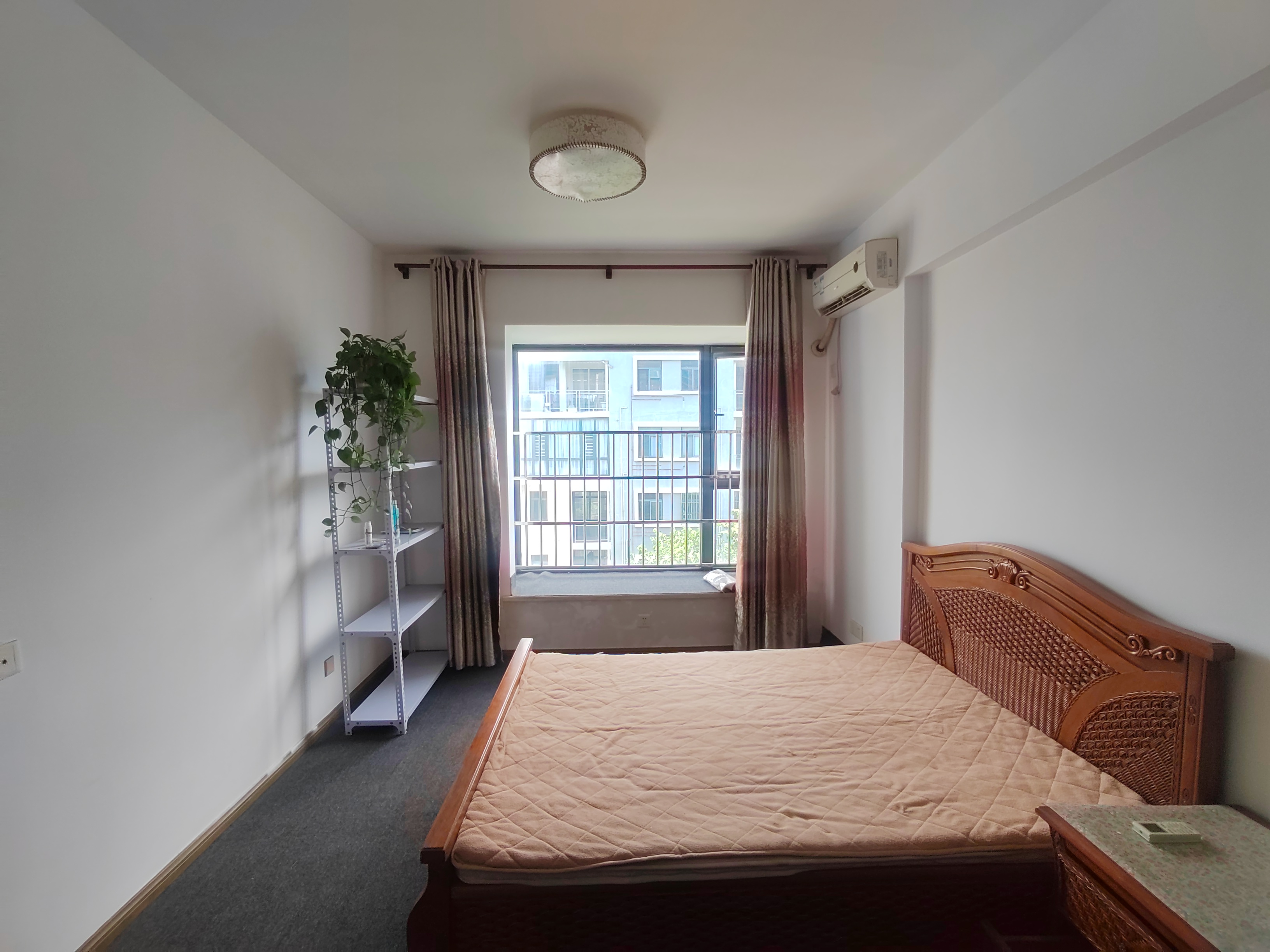 泰达比华利山庄 3室2厅2卫 3800.0元/月 泰达比华利山庄 3室2厅2卫 3800.0元/月室内图