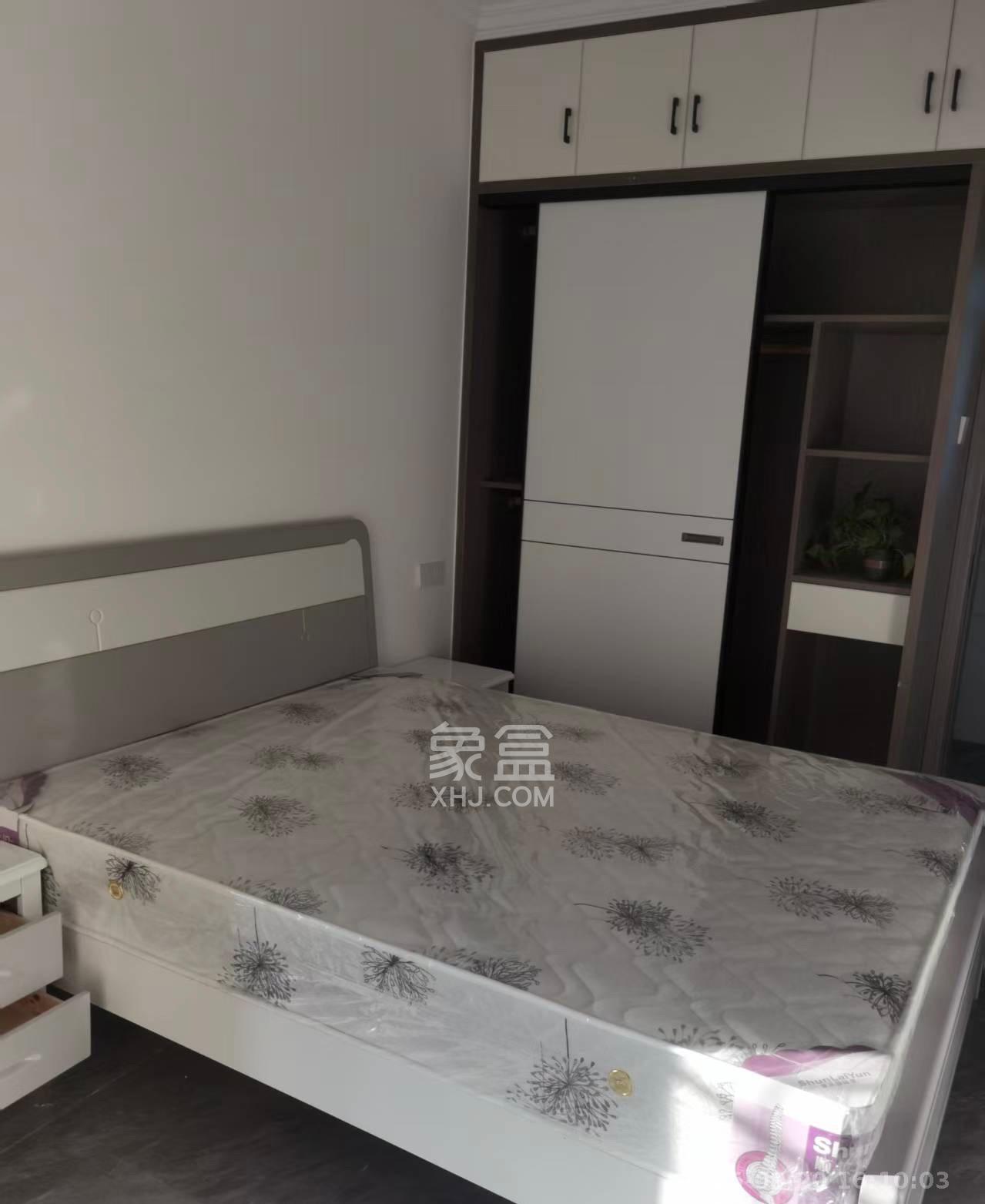 和润园三期  3室2厅2卫   2800.00元/月室内图