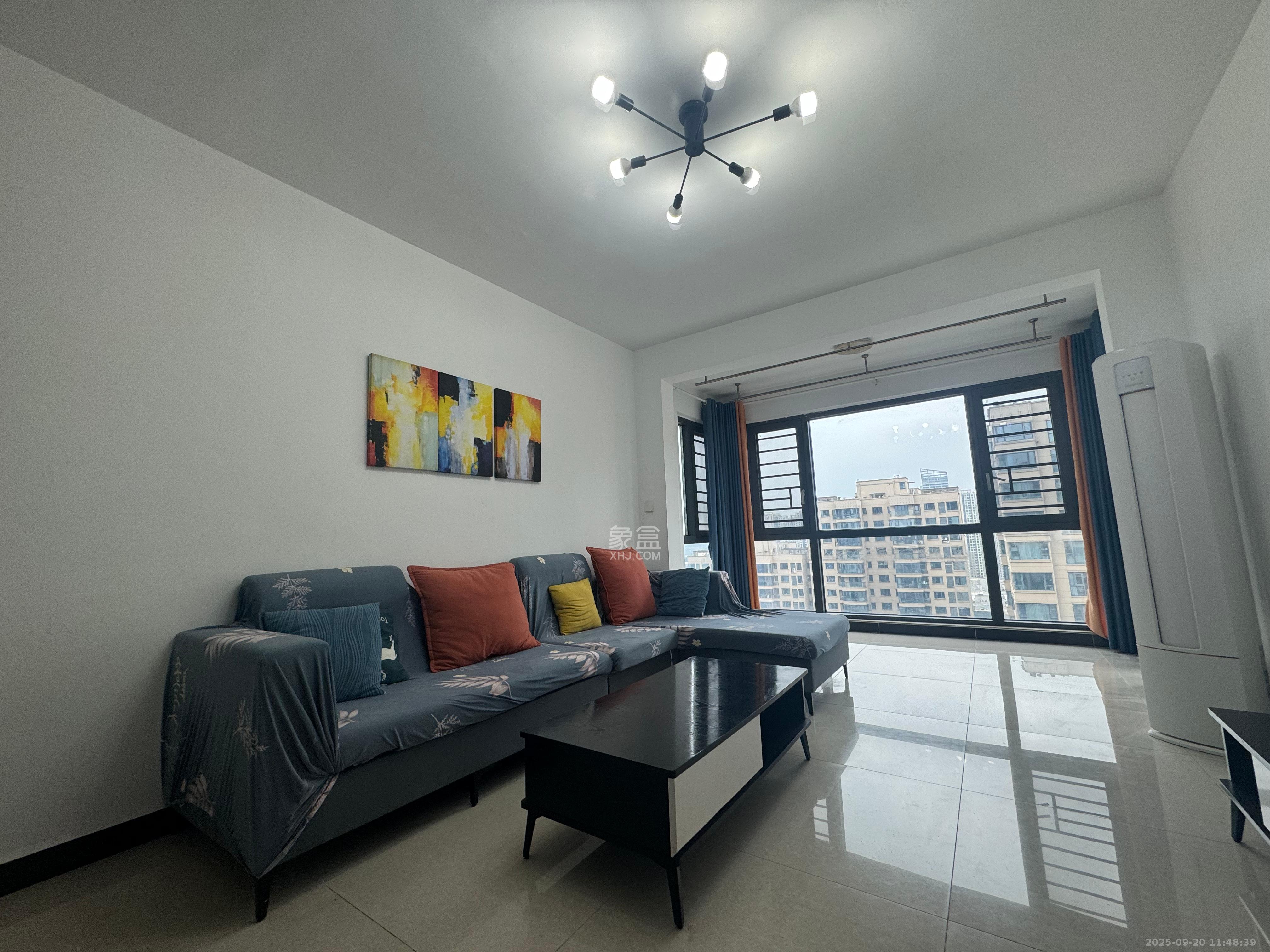 长房东旭国际 3室2厅2卫 2800.0元/月 长房东旭国际 3室2厅2卫 2800.0元/月室内图