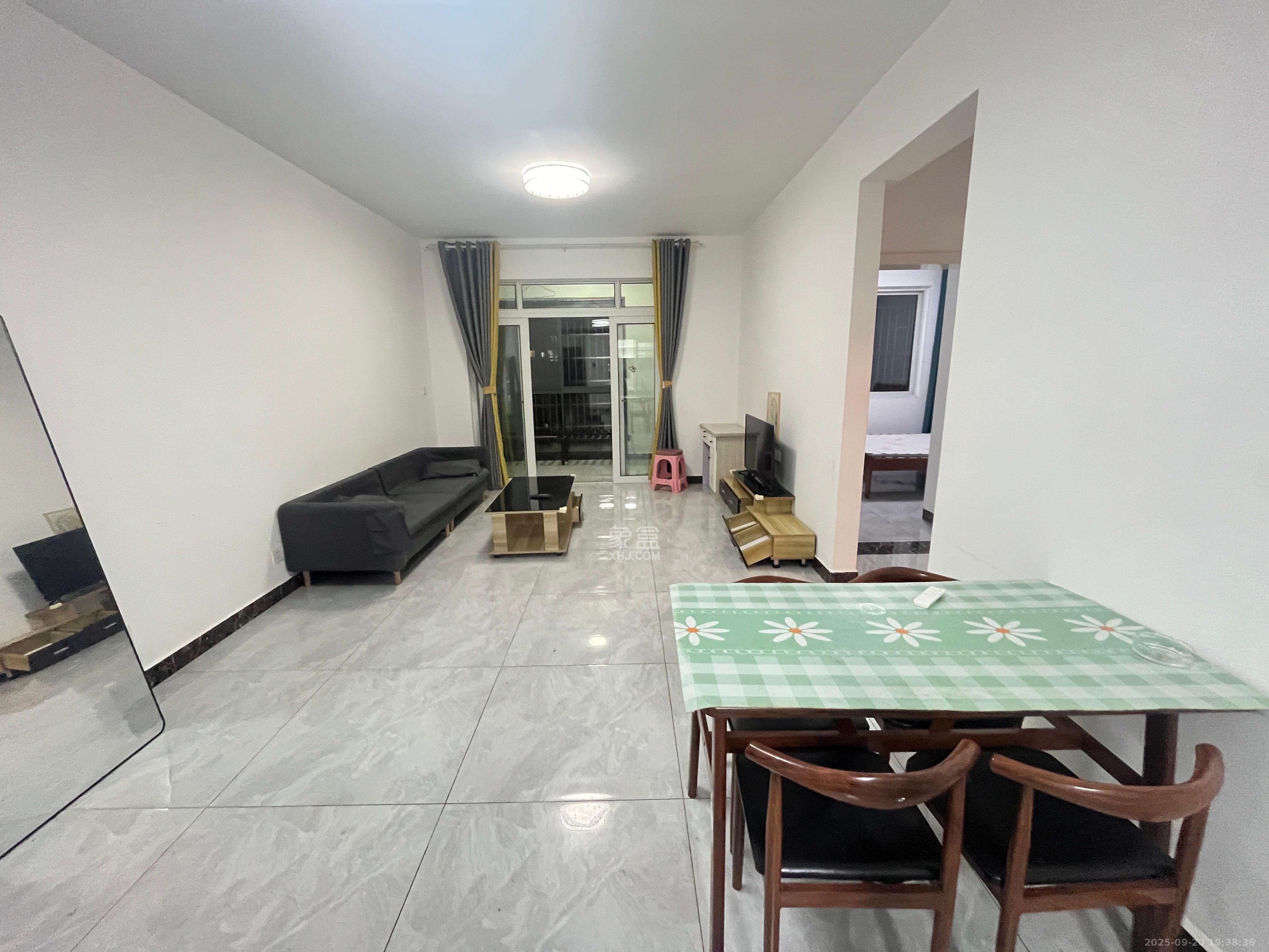 嘉顺苑 2室1厅1卫 2100.0元/月 嘉顺苑 2室1厅1卫 2100.0元/月室内图