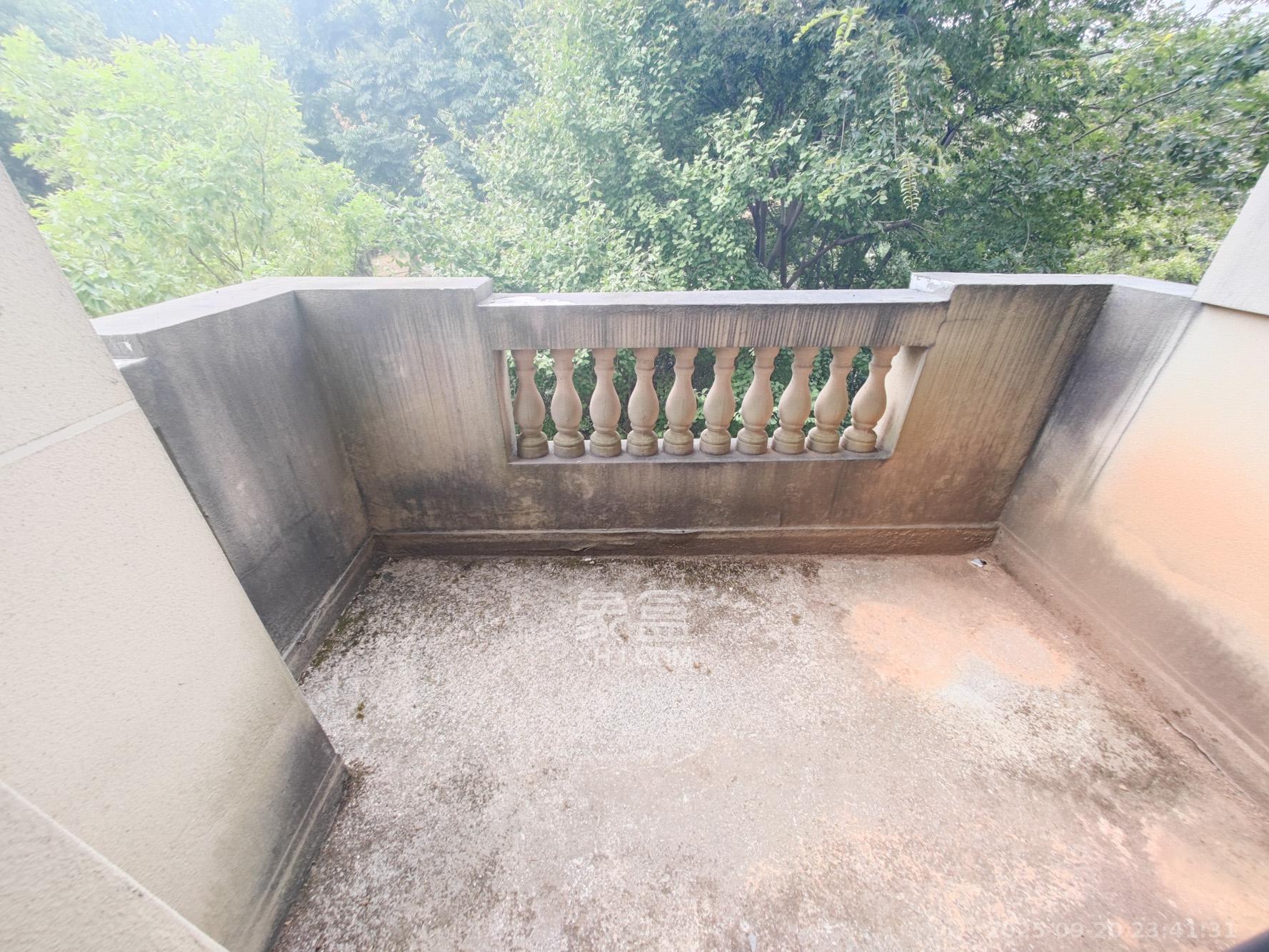 五矿万境园  4室2厅1卫    160.0万阳台