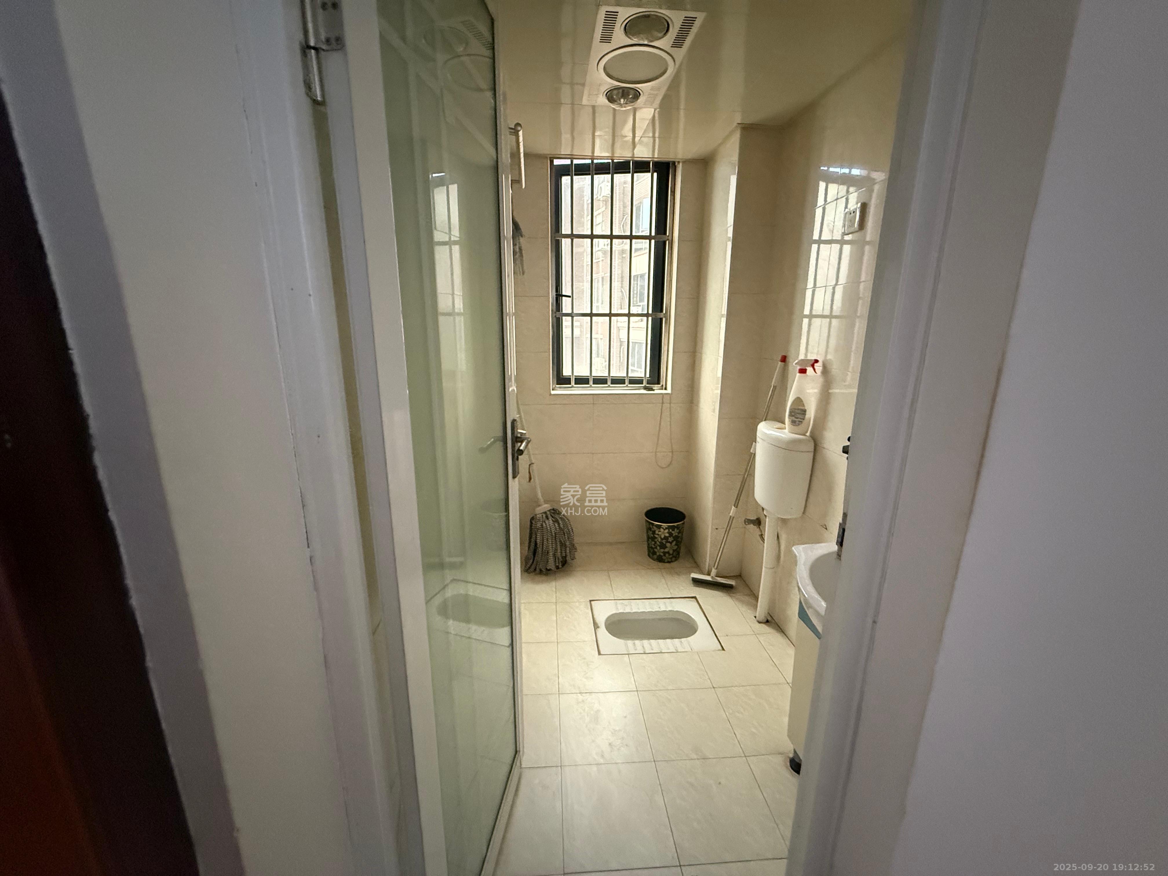 爱都(IDO) 2室2厅1卫 1800.0元/月 爱都(IDO) 2室2厅1卫 1800.0元/月室内图