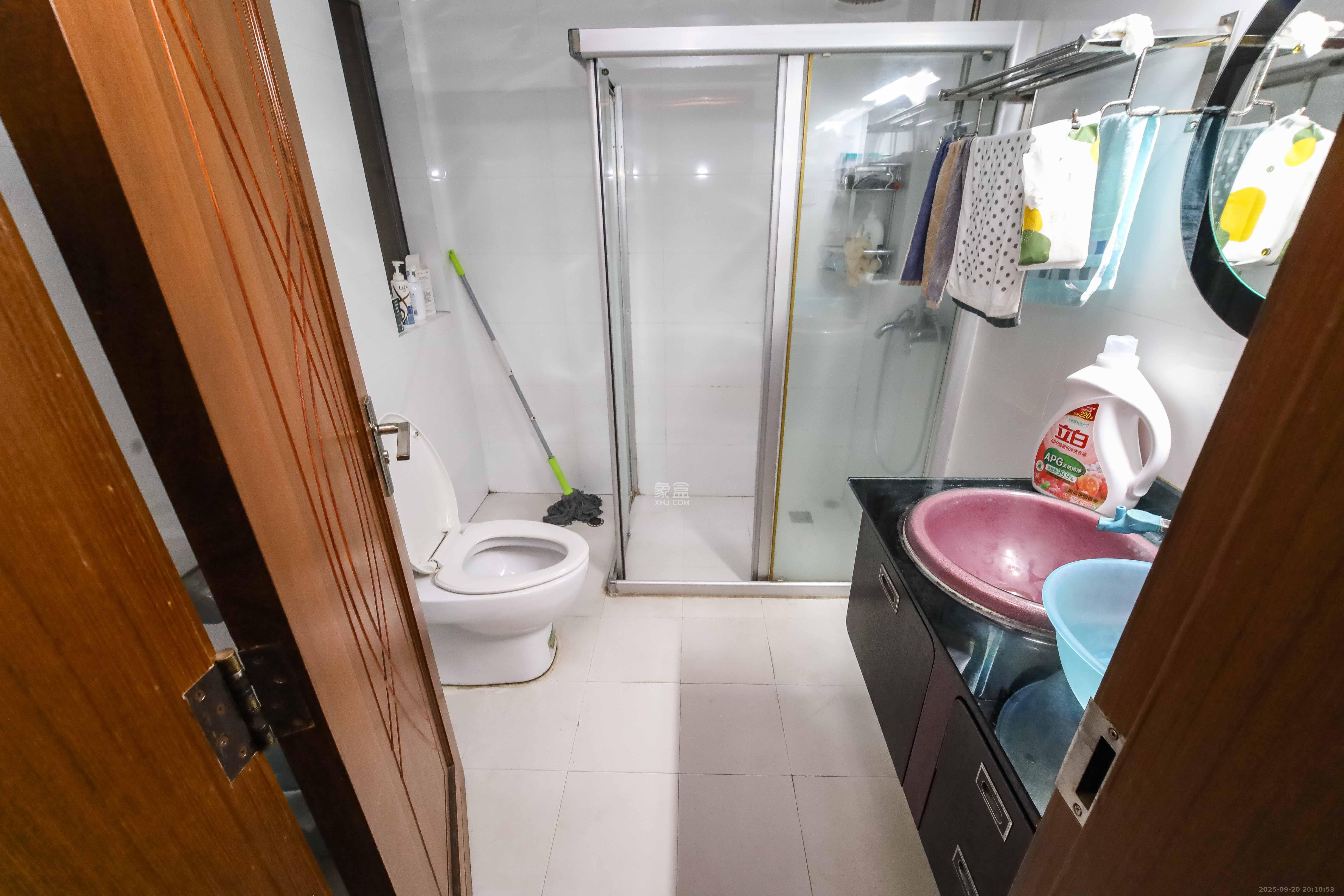 西子花苑  3室2厅1卫    99.8万卫生间