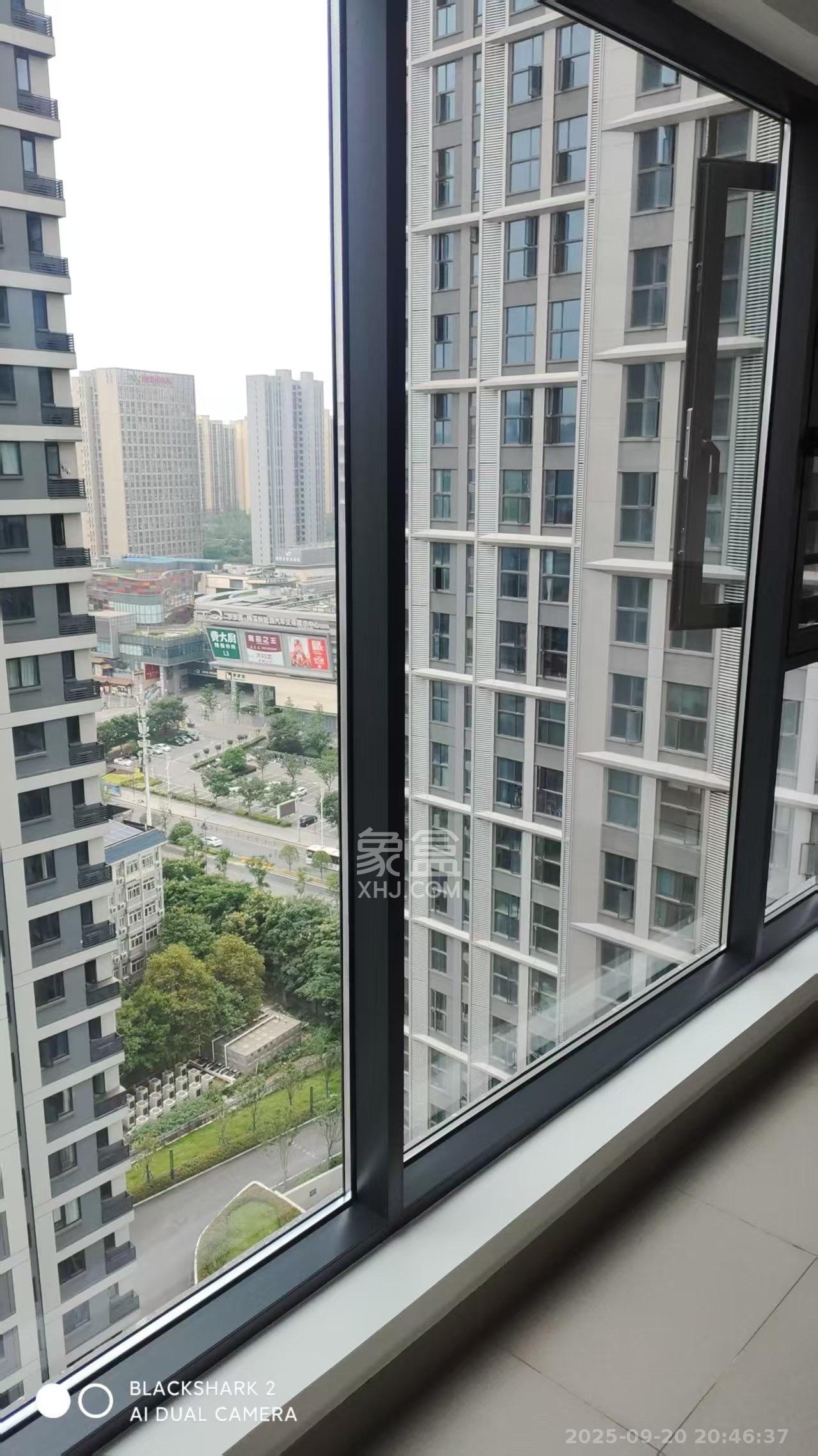 梅溪悦章  3室2厅2卫   3300.00元/月
