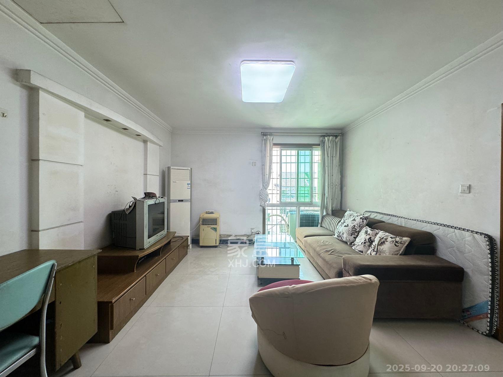 恩瑞麓山名园(龙王港小区) 2室2厅1卫 1550.0元/月 恩瑞麓山名园(龙王港小区) 2室2厅1卫 1550.0元/月室内图