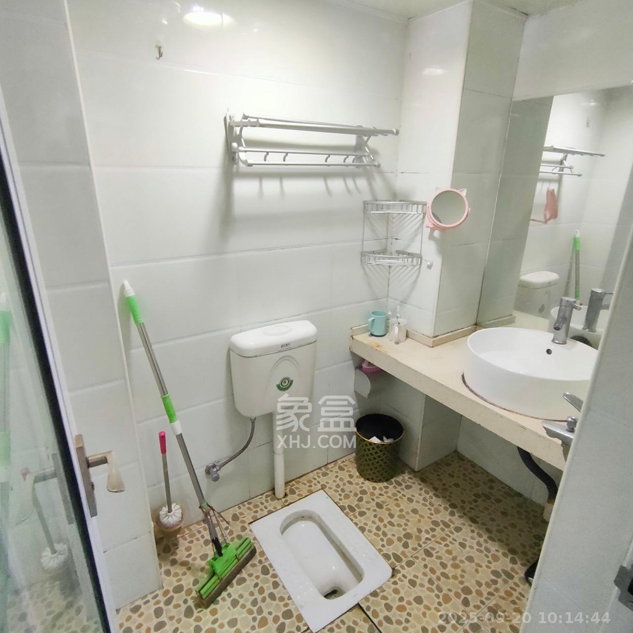 少帅府  2室1厅1卫    2000.0元/月室内图