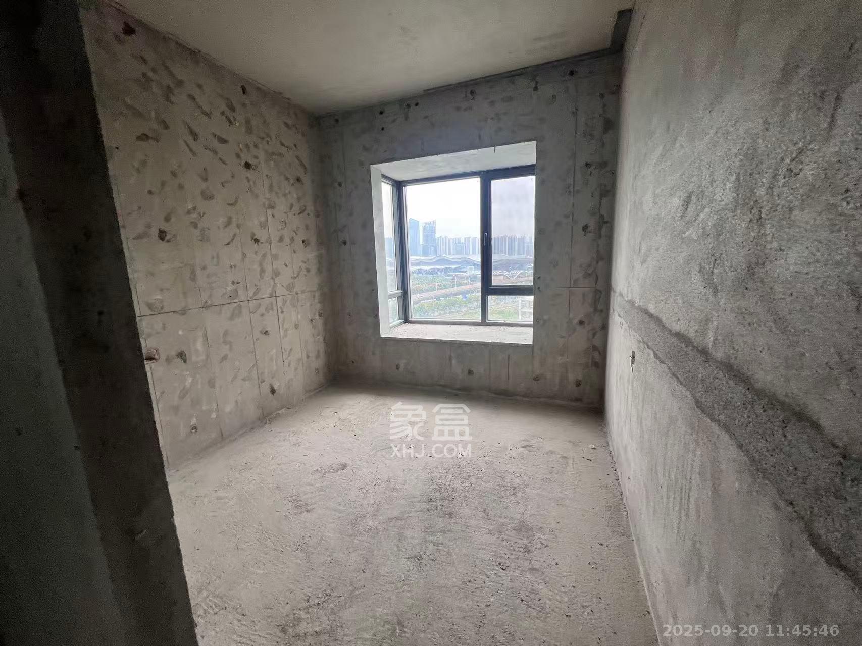 佳兆业城市广场 4室2厅1卫 1500.0元/月 佳兆业城市广场 4室2厅1卫 1500.0元/月室内图