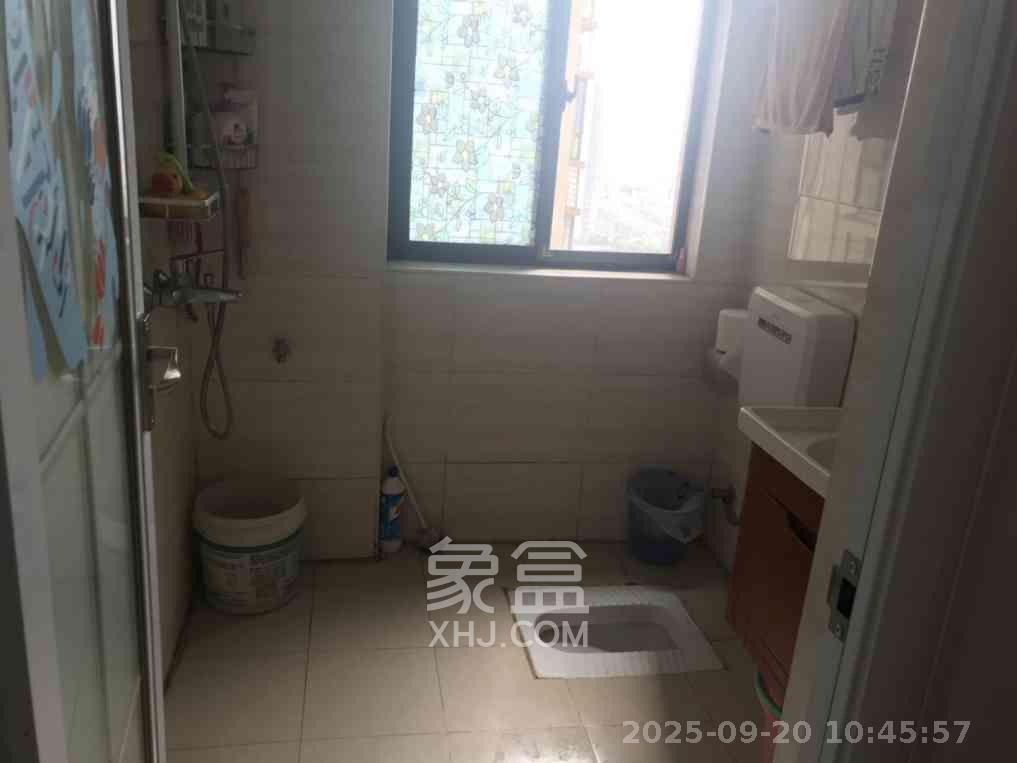 钰龙天下二期(钰龙佳园) 2室2厅1卫 1800.0元/月 钰龙天下二期(钰龙佳园) 2室2厅1卫 1800.0元/月室内图