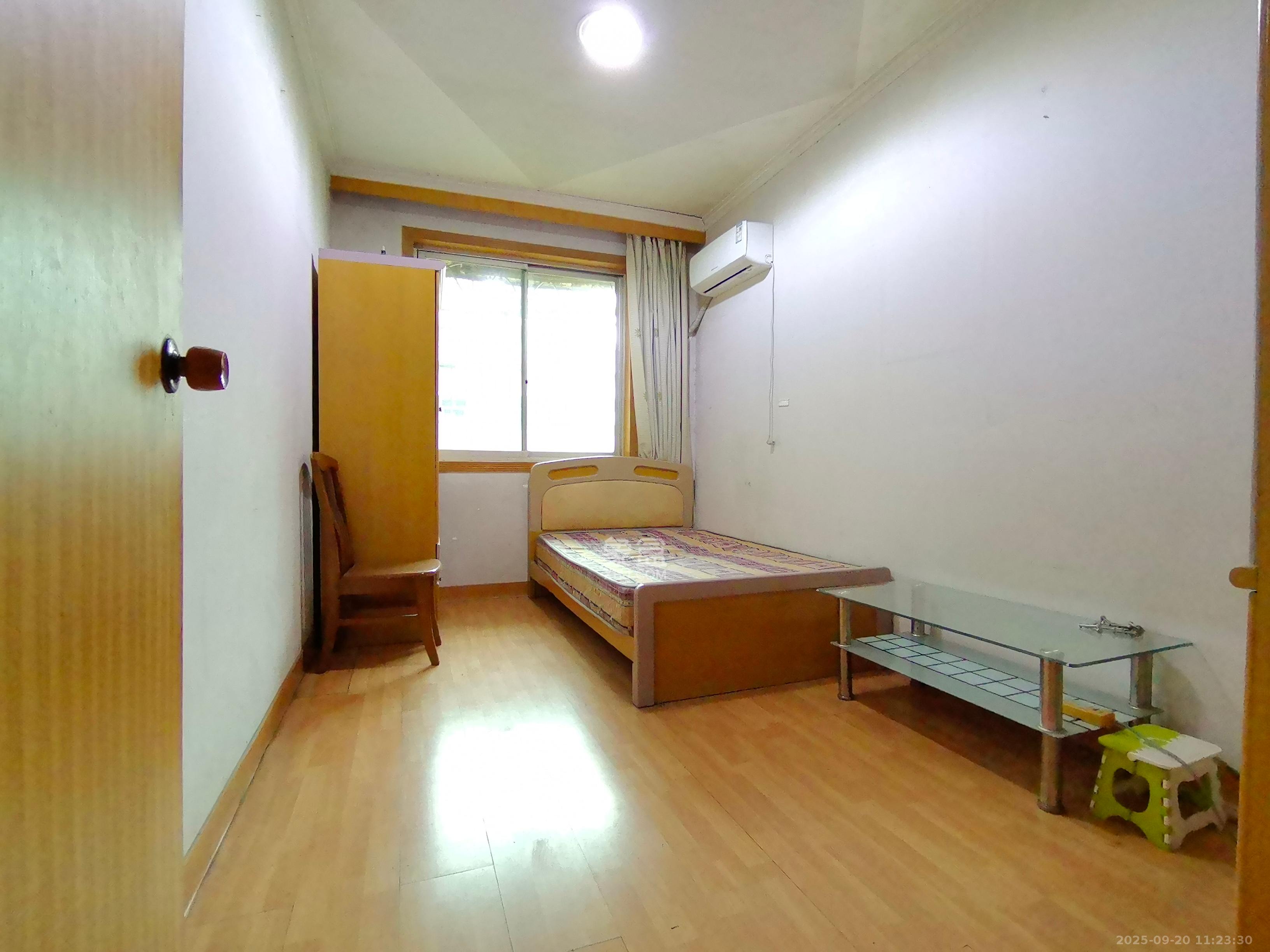 粮一库（北桥新村）  2室1厅1卫    1500.0元/月室内图