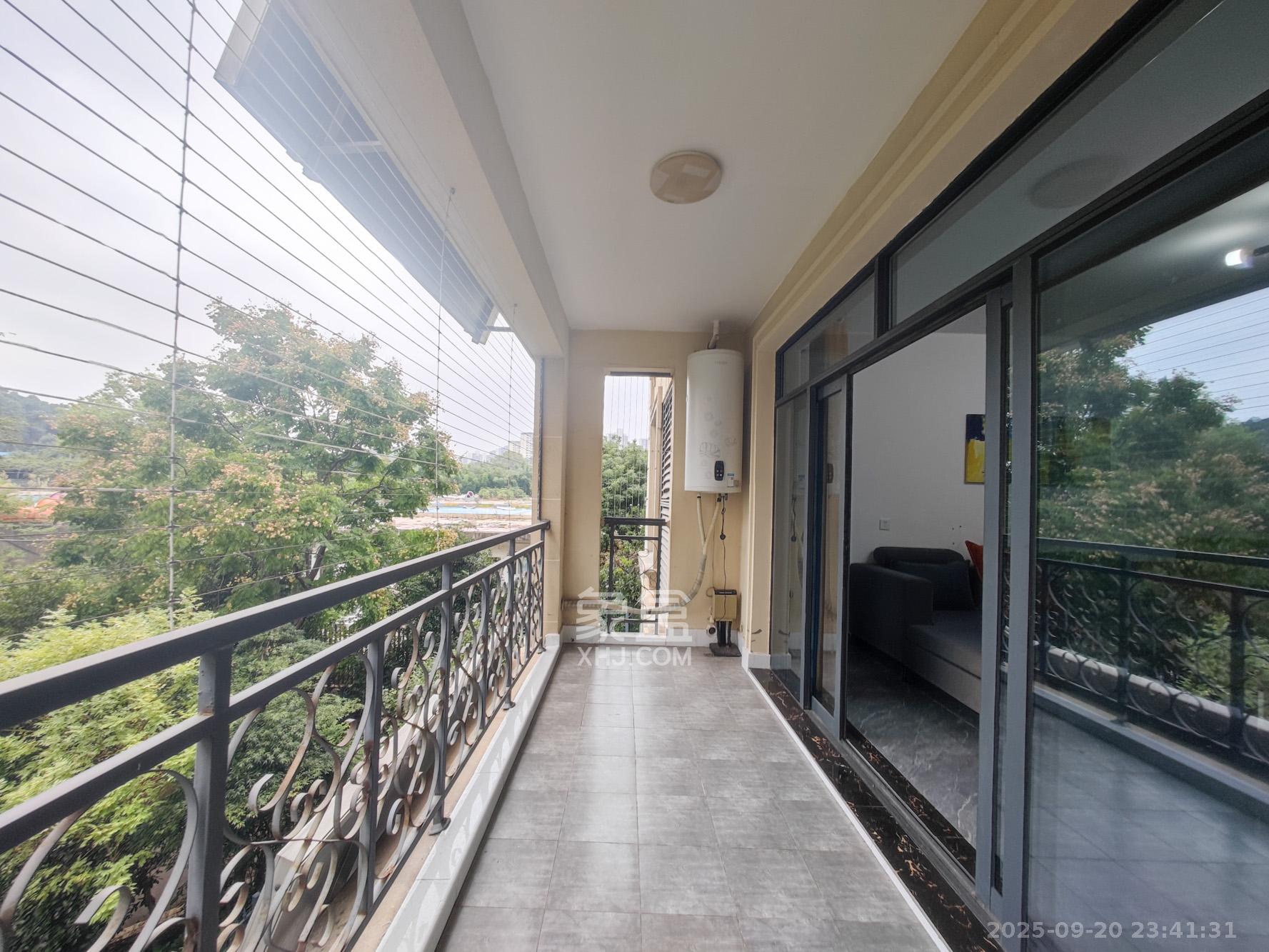 五矿万境园 4室2厅1卫 160.0万 五矿万境园 4室2厅1卫 160.0万阳台