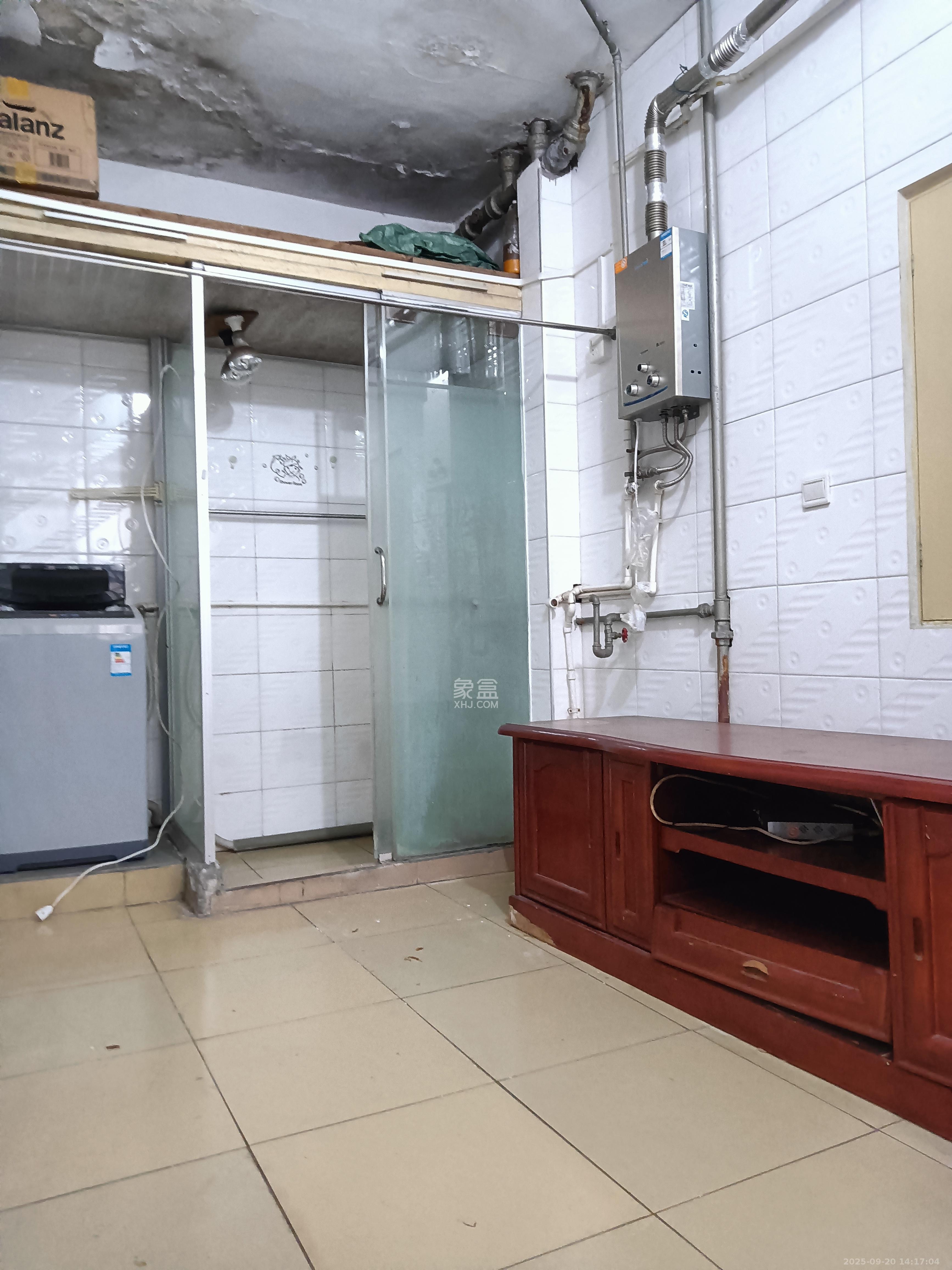 长勘小区 1室1厅1卫 1500.0元/月 长勘小区 1室1厅1卫 1500.0元/月室内图