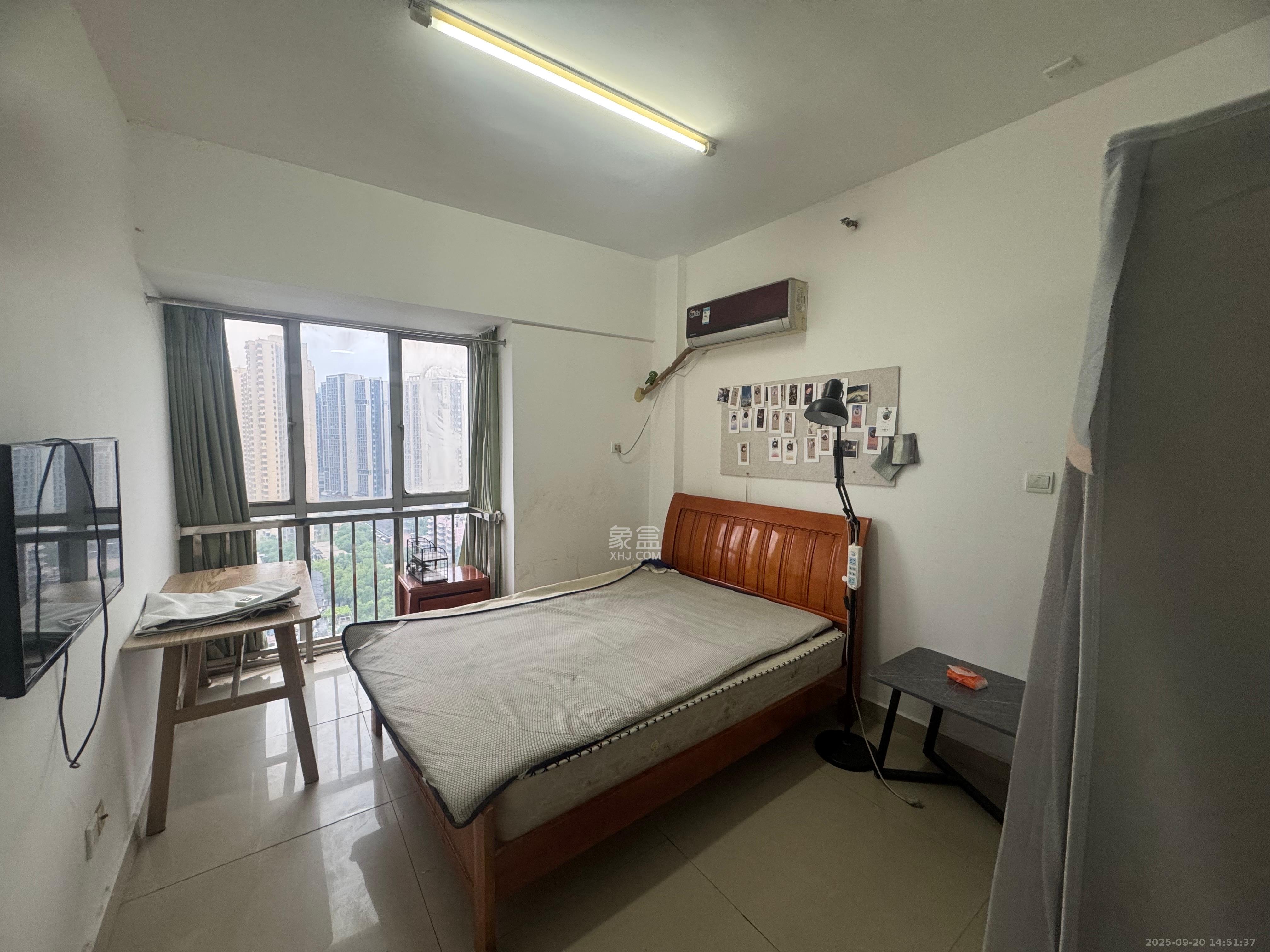 中远公馆  1室1厅1卫    1500.0元/月室内图