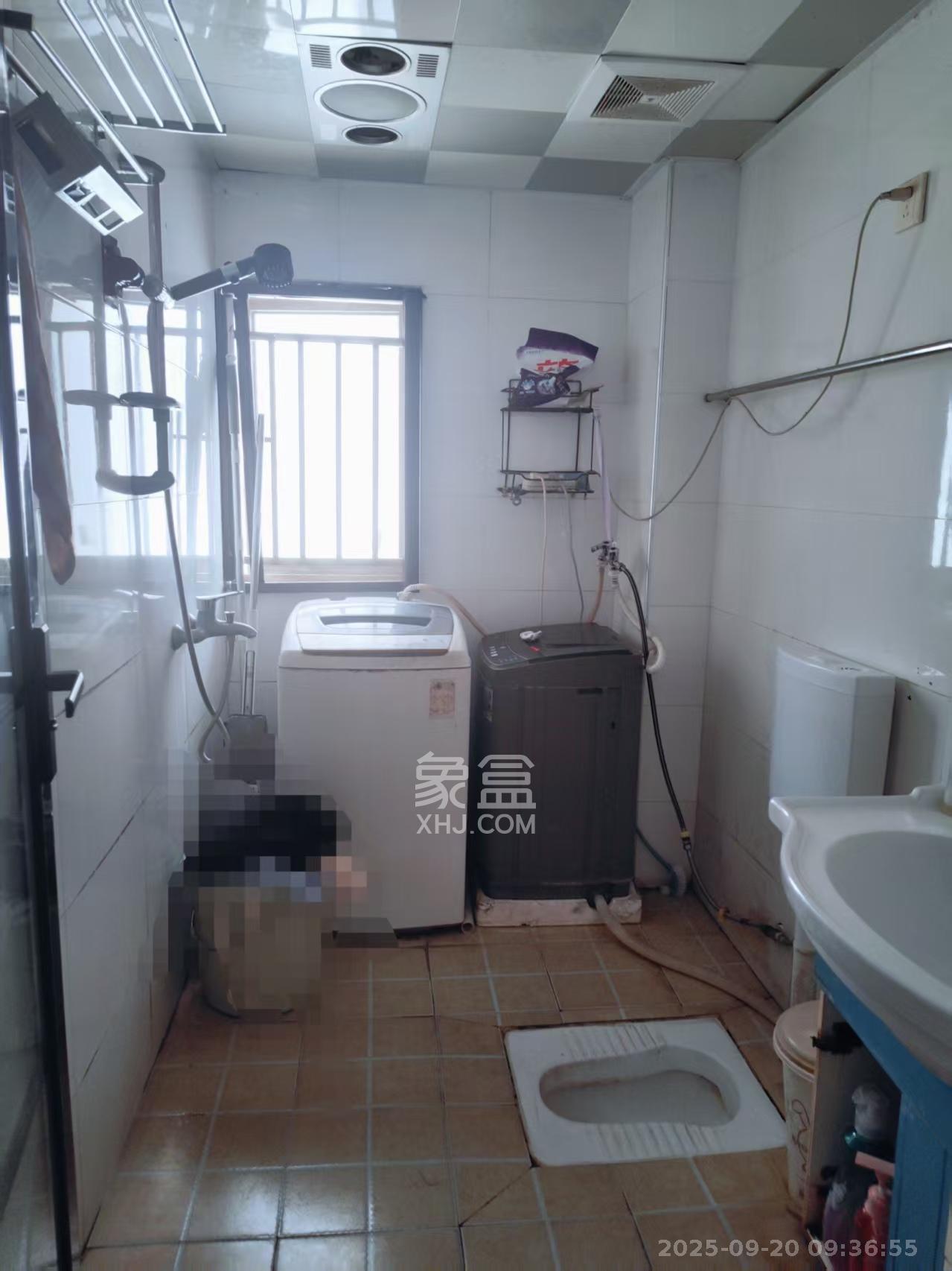 高信向日葵  1室1厅1卫    1000.0元/月室内图