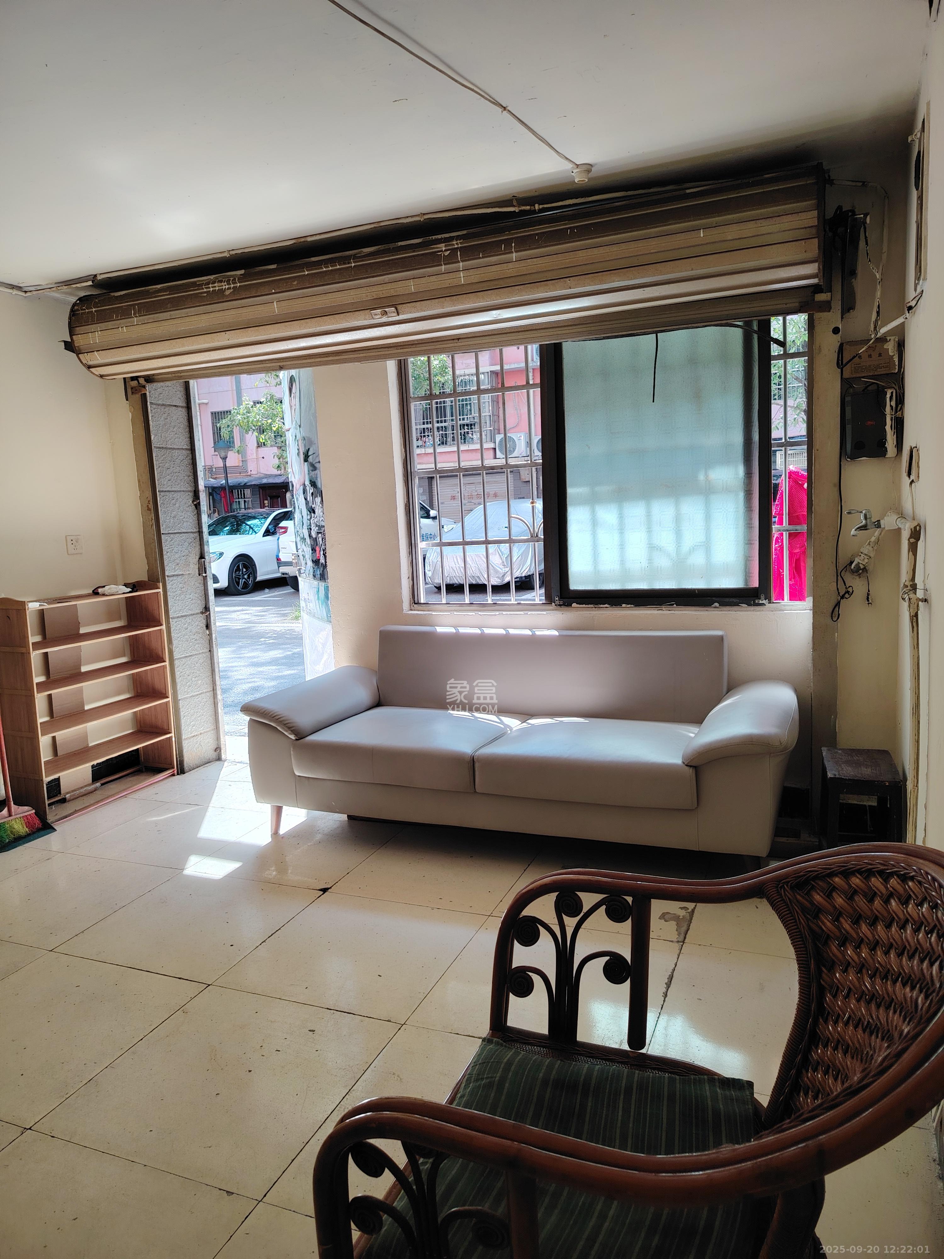 新星小区  1室1厅1卫    700.0元/月室内图