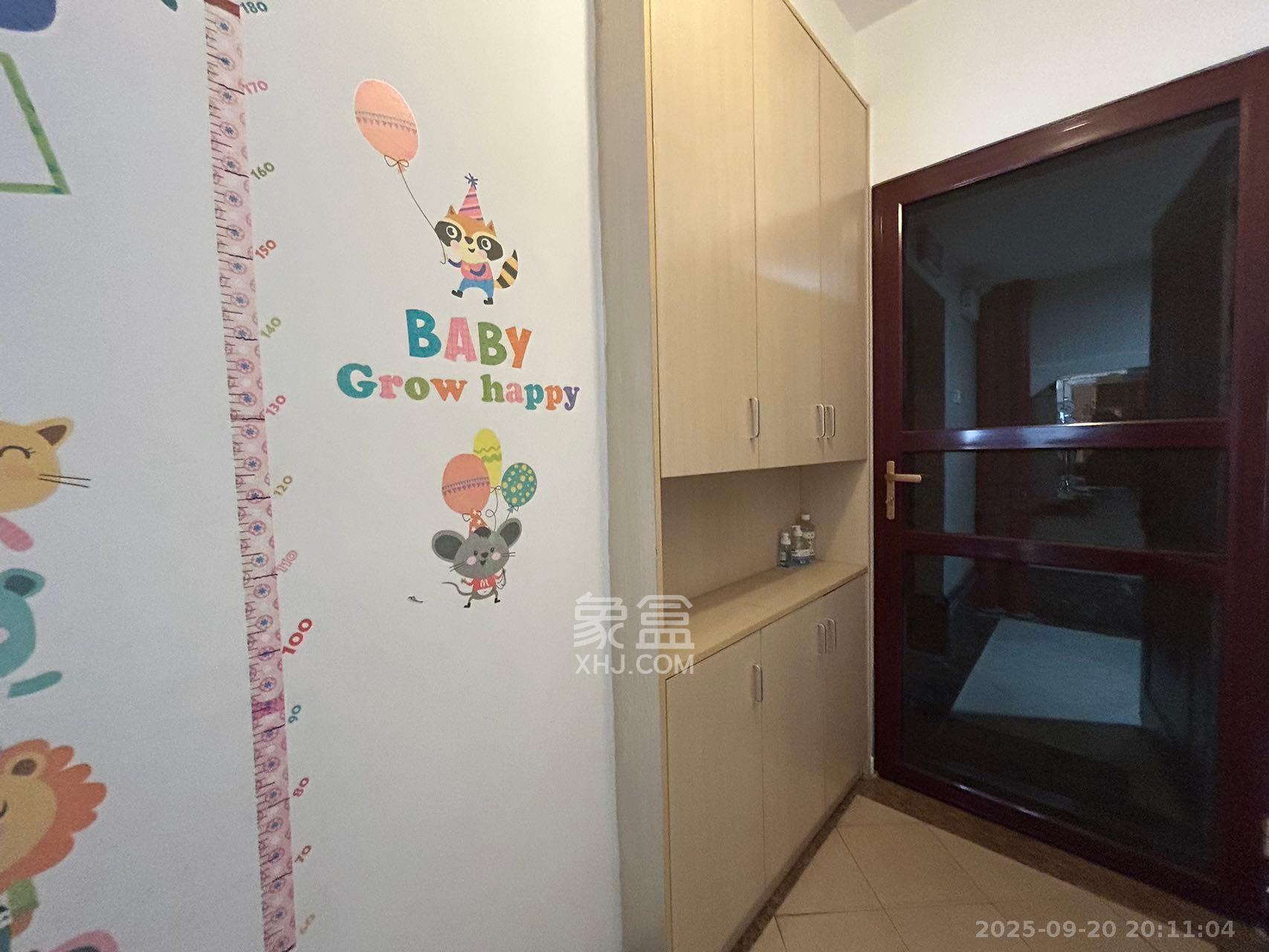 达美D6区  3室2厅1卫    2500.0元/月室内图