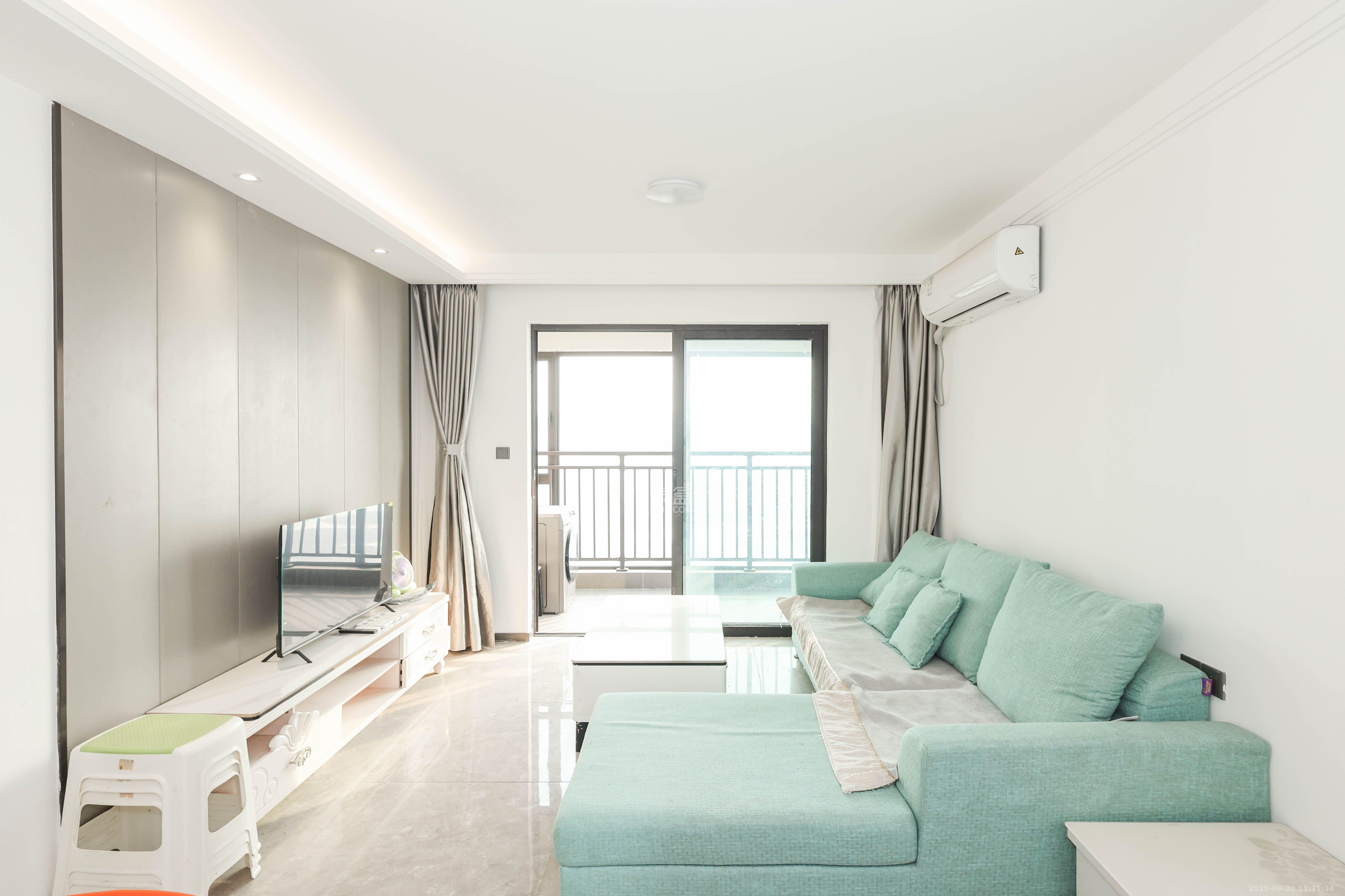 招商华发依云曦城  3室2厅2卫    3000.0元/月 招商华发依云曦城  3室2厅2卫    3000.0元/月