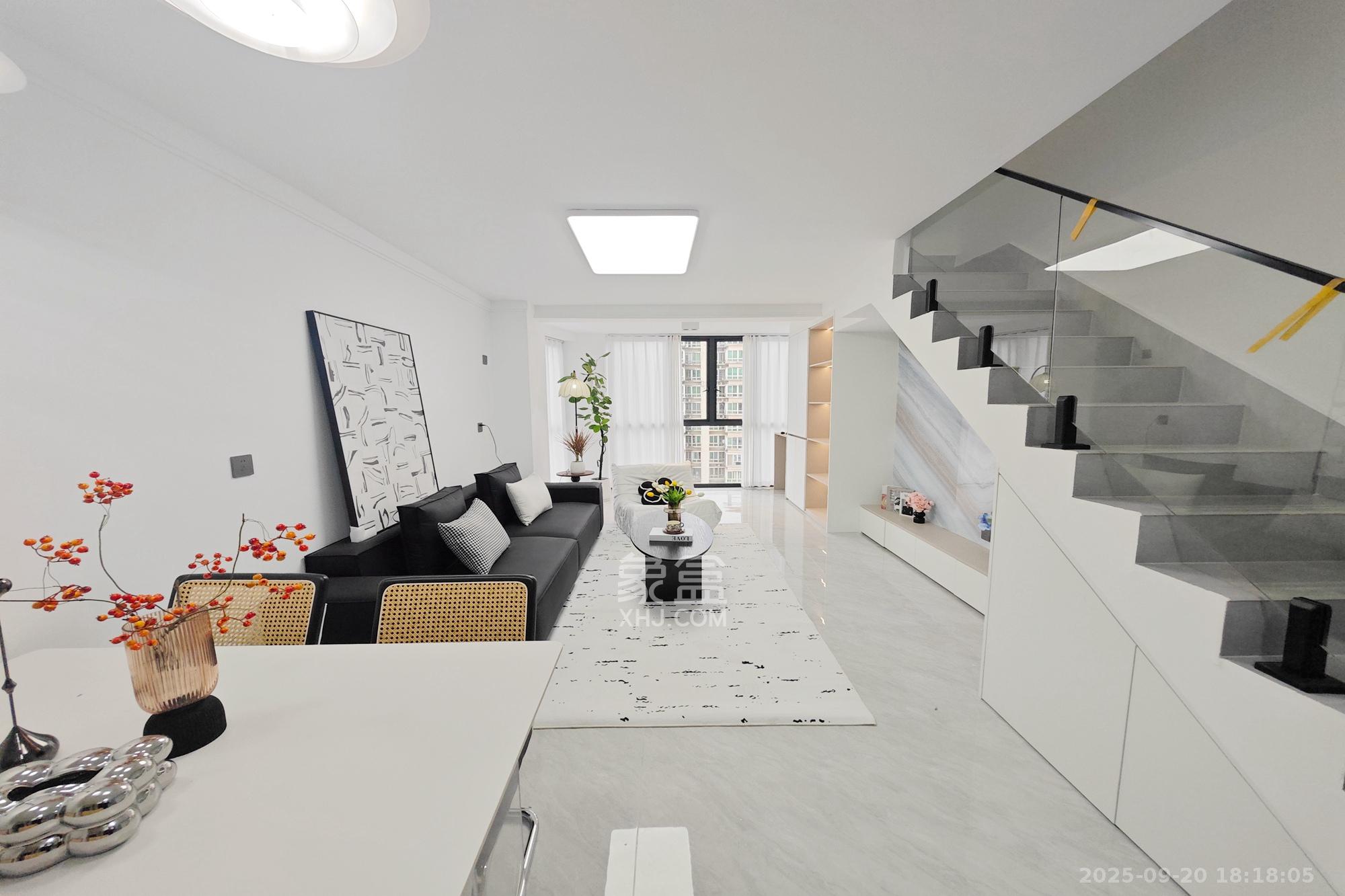 格蓝康都 2室2厅1卫 56.8万 格蓝康都 2室2厅1卫 56.8万客厅