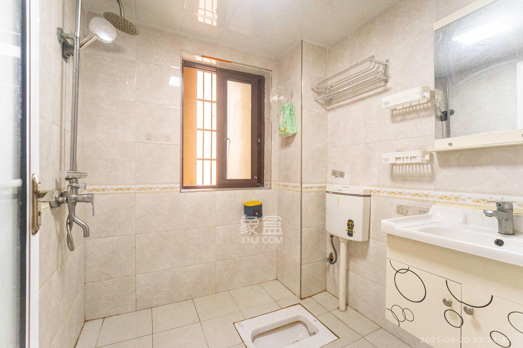 东方美地 3室2厅2卫 69.8万 东方美地 3室2厅2卫 69.8万卫生间