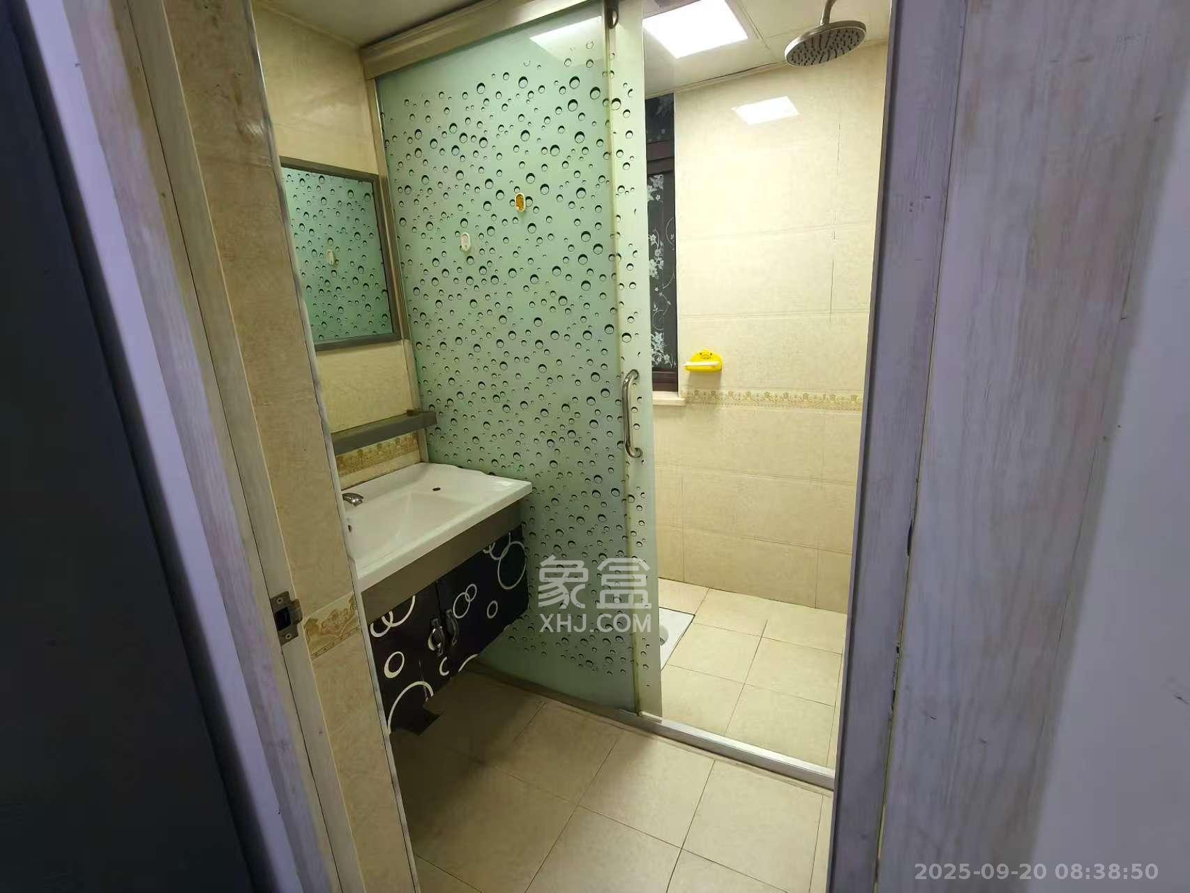 同鑫家园 2室2厅1卫 2500.0元/月 同鑫家园 2室2厅1卫 2500.0元/月室内图