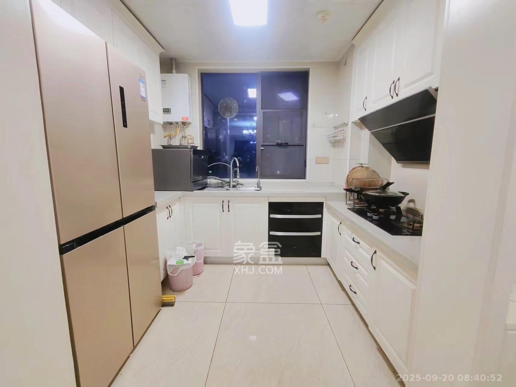 保利西海岸A区 4室2厅2卫 5000.0元/月 保利西海岸A区 4室2厅2卫 5000.0元/月室内图