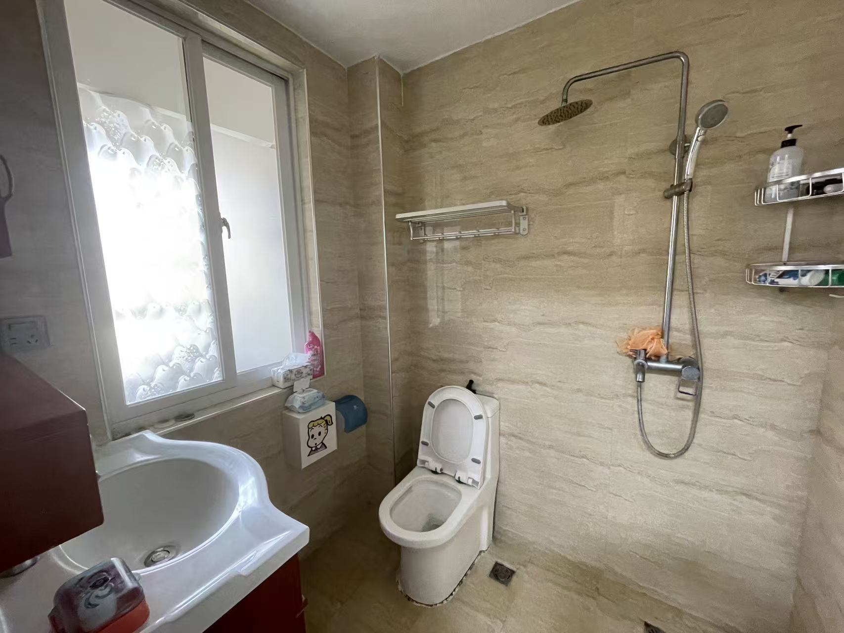 红泥月亮湾 1室1厅1卫 105.0万 红泥月亮湾 1室1厅1卫 105.0万室内图