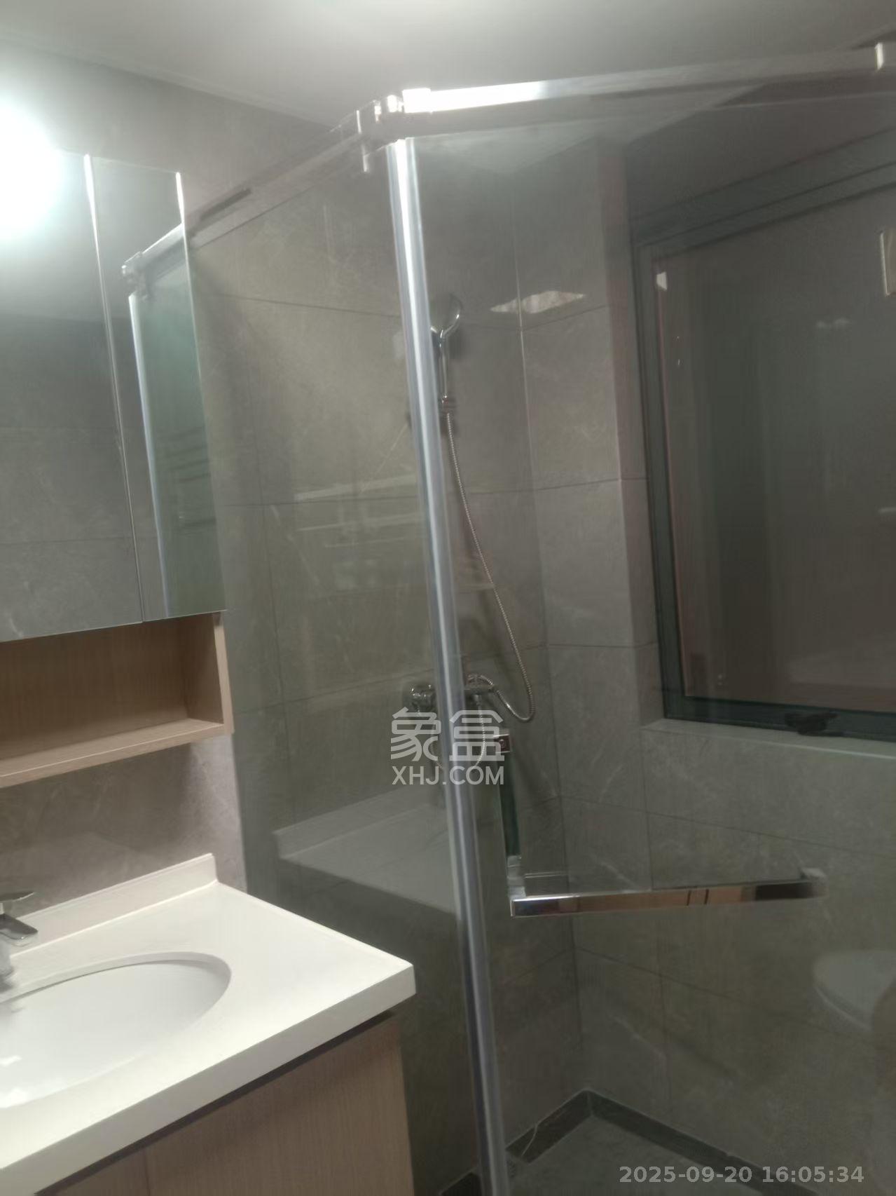 梅溪枫林  4室2厅2卫    3200.0元/月室内图