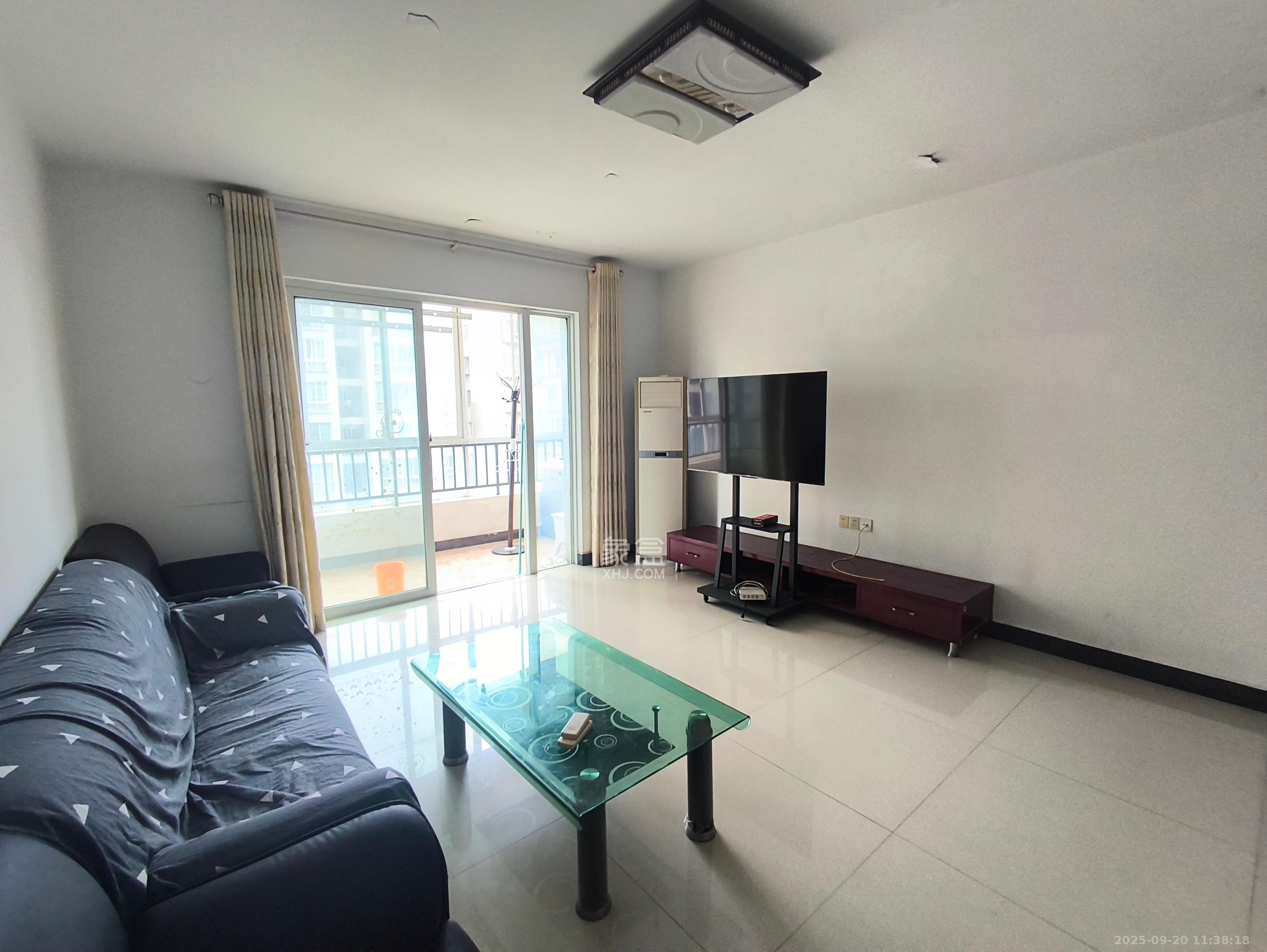 月湖兰庭 3室1厅2卫 2500.0元/月 月湖兰庭 3室1厅2卫 2500.0元/月室内图