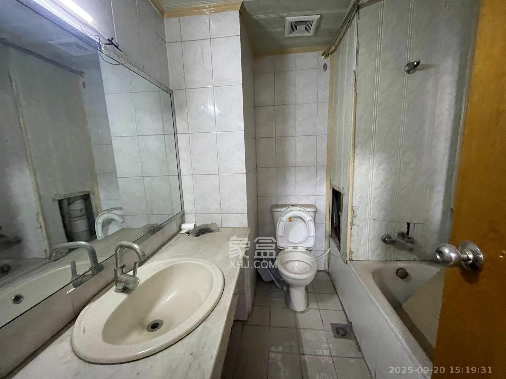 长沙市烟草专卖局单位宿舍 3室2厅2卫 2200.0元/月 长沙市烟草专卖局单位宿舍 3室2厅2卫 2200.0元/月室内图