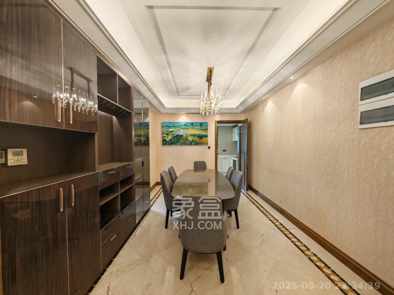 梅溪湖金茂府(金茂广场)(金茂览秀城) 4室3厅3卫 12800.0元/月 梅溪湖金茂府(金茂广场)(金茂览秀城) 4室3厅3卫 12800.0元/月室内图